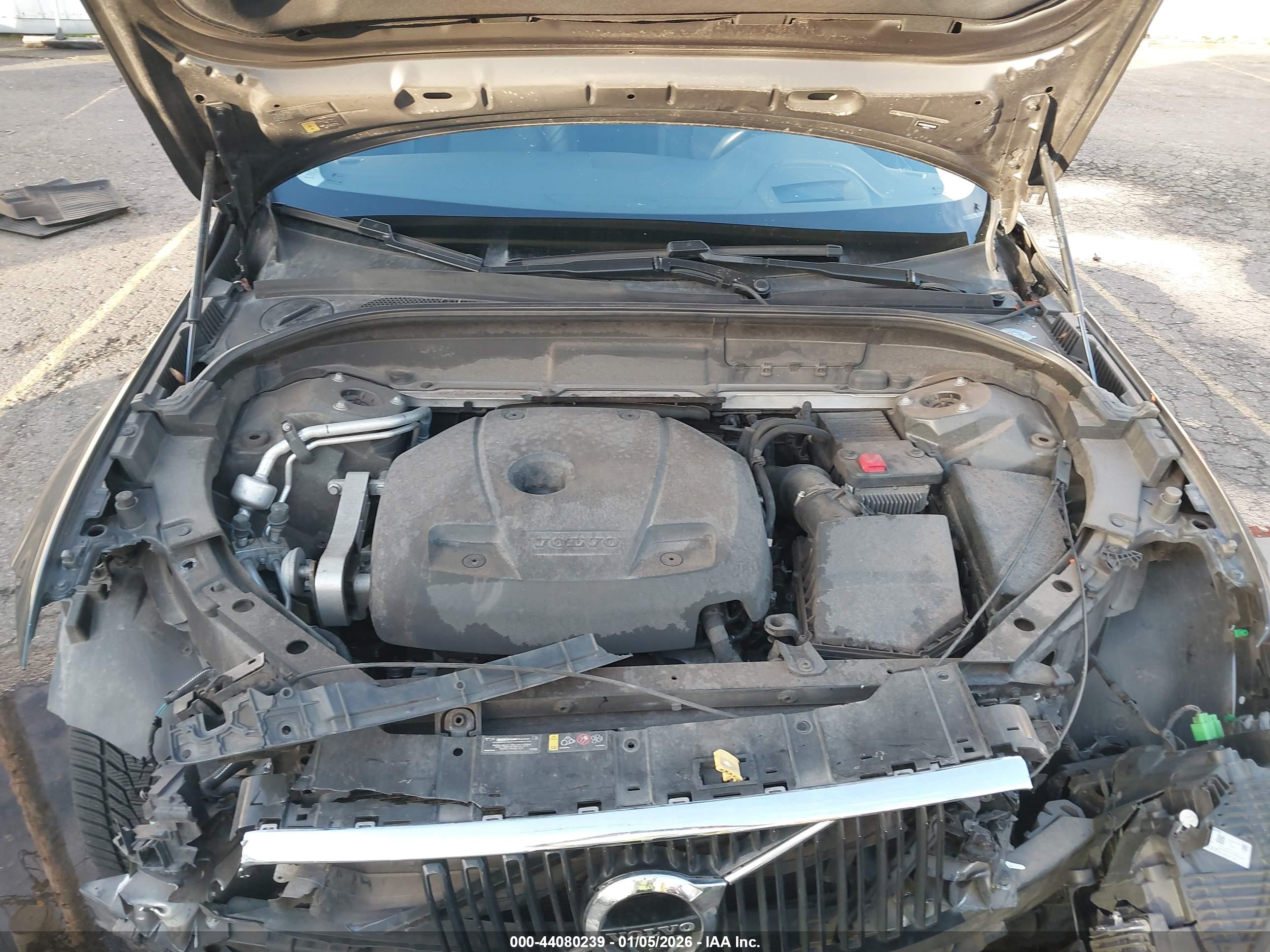 VOLVO XC60 image 10