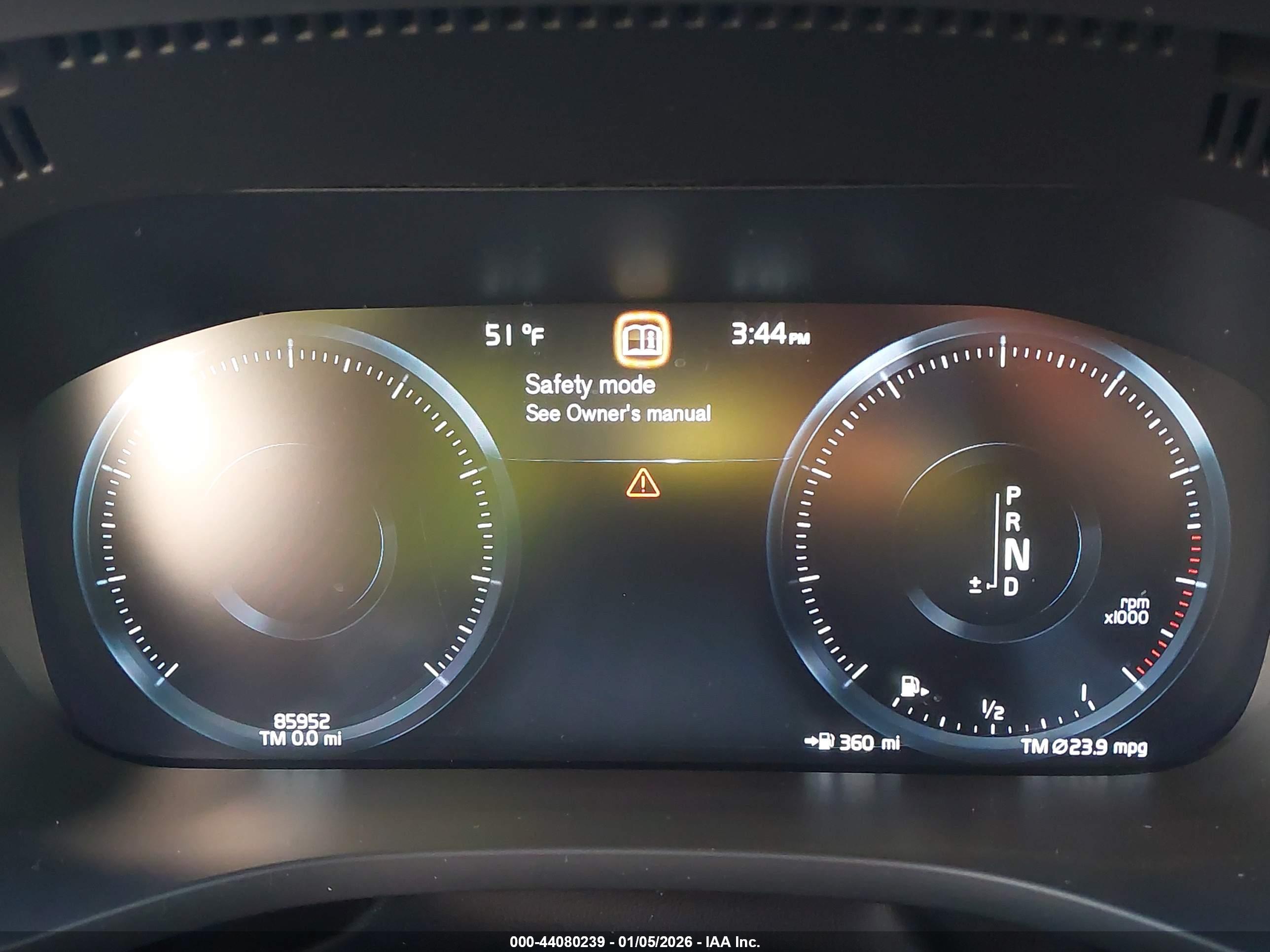VOLVO XC60 image 7