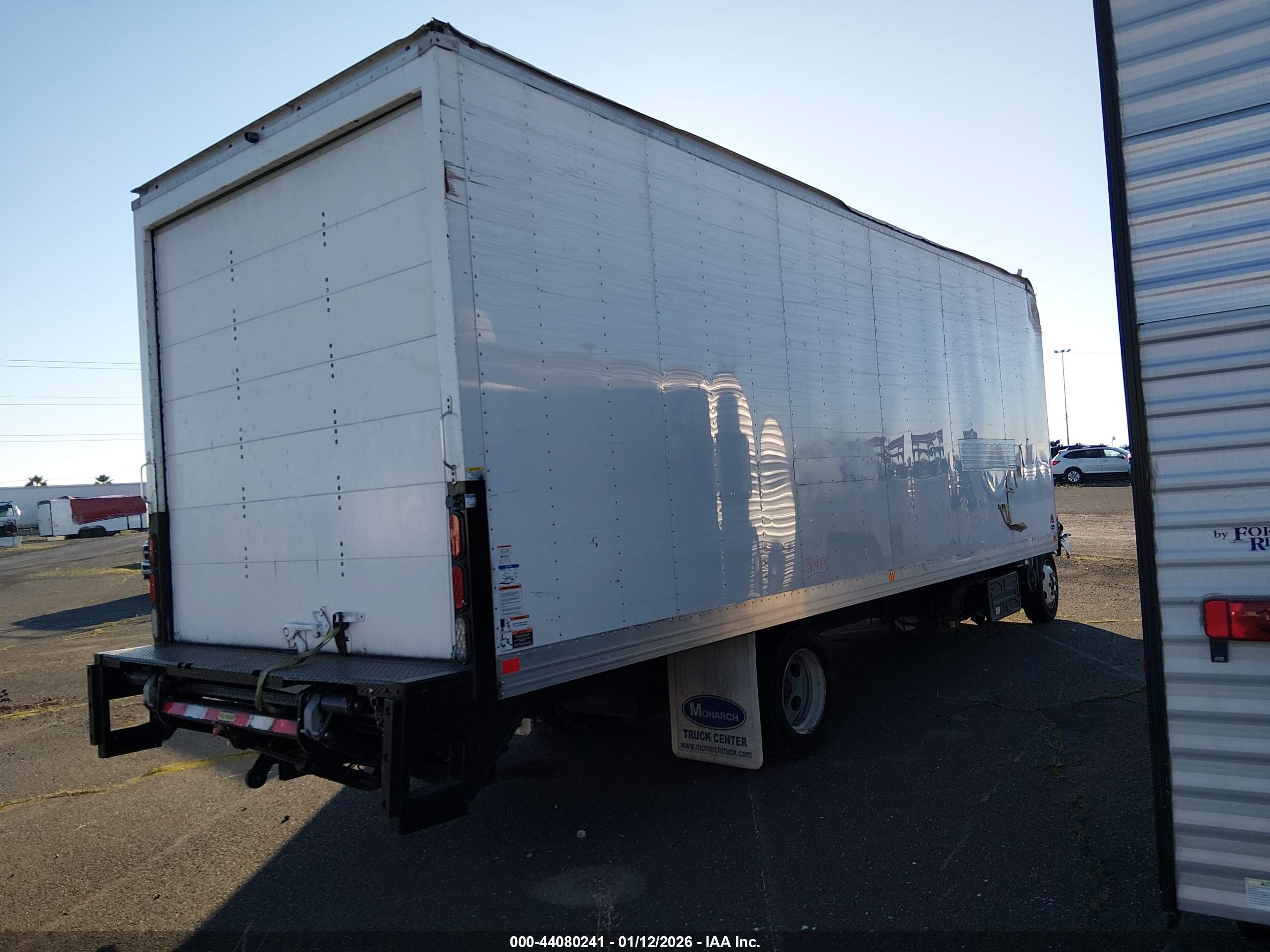 ISUZU NRR image 4