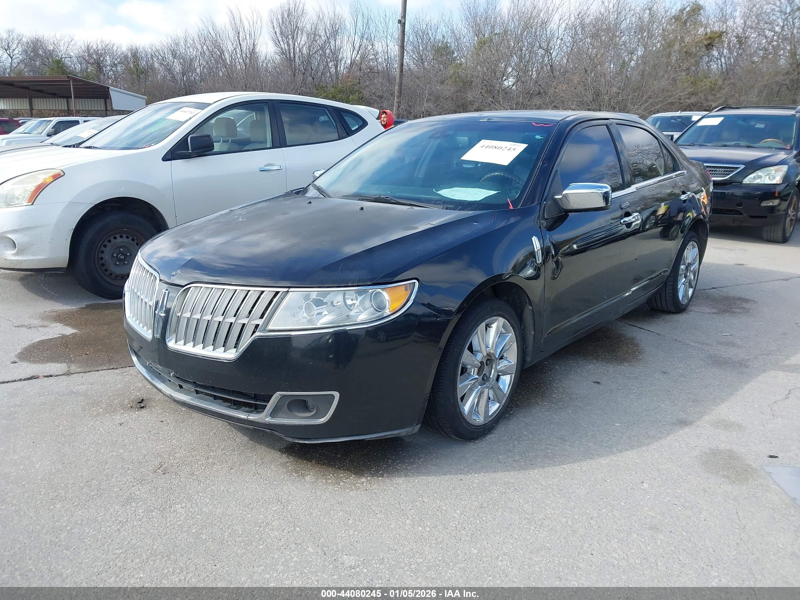 LINCOLN MKZ image 2