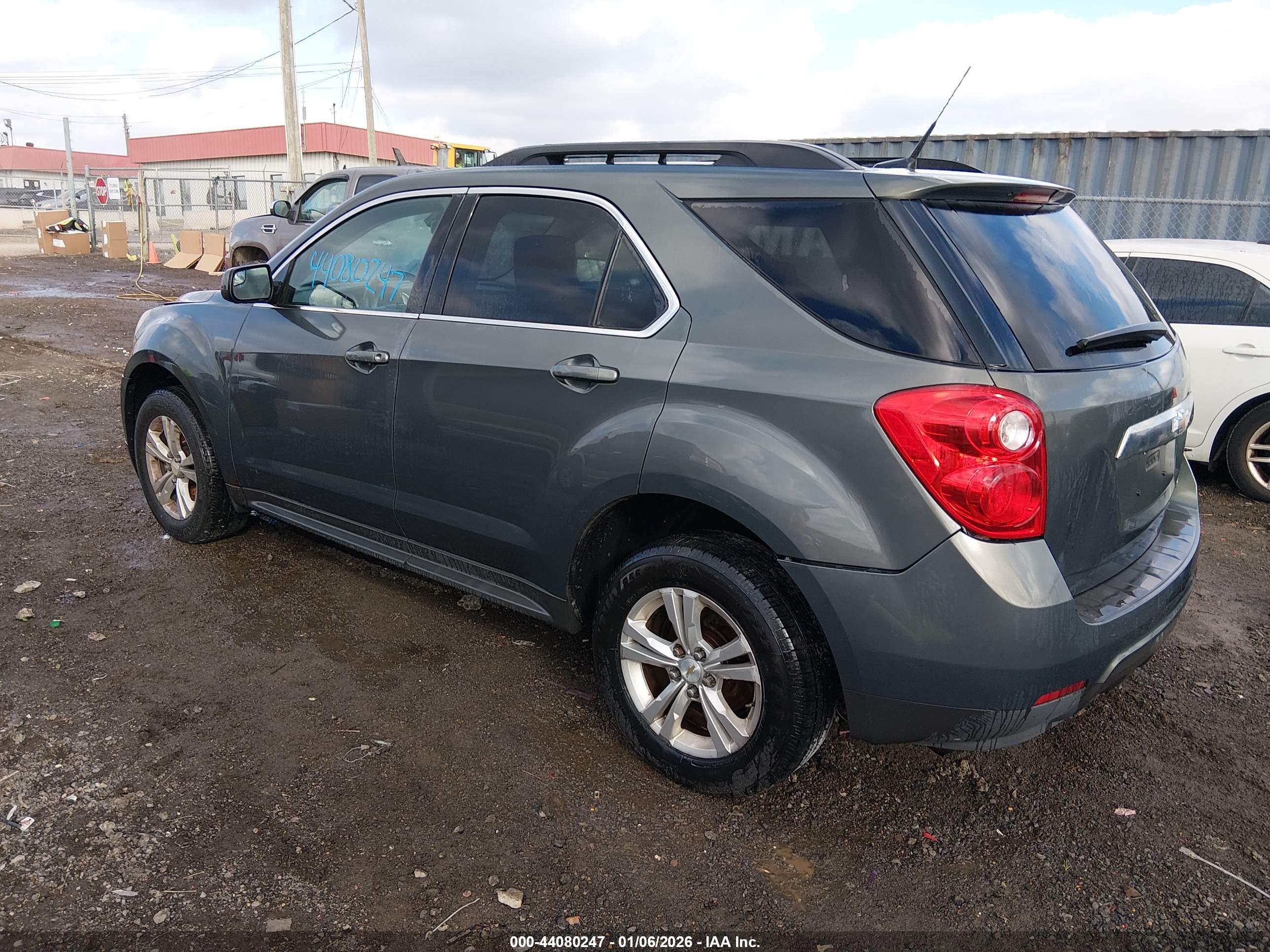 CHEVROLET EQUINOX image 3