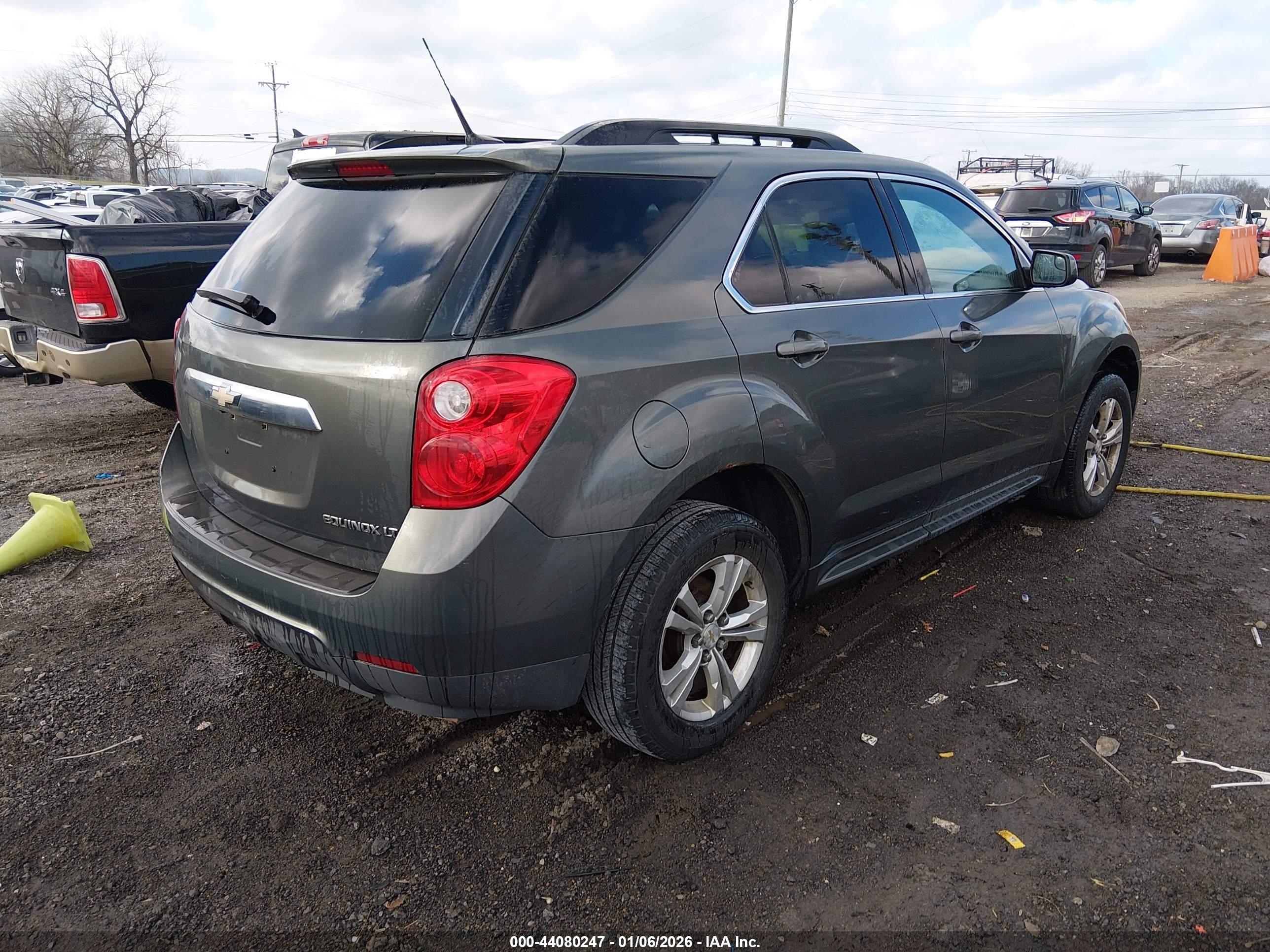 CHEVROLET EQUINOX image 4