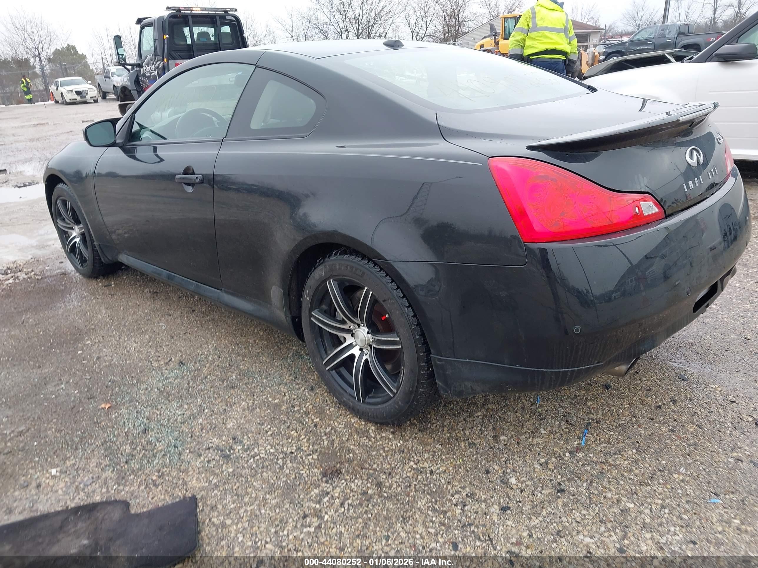 INFINITI G37X image 3