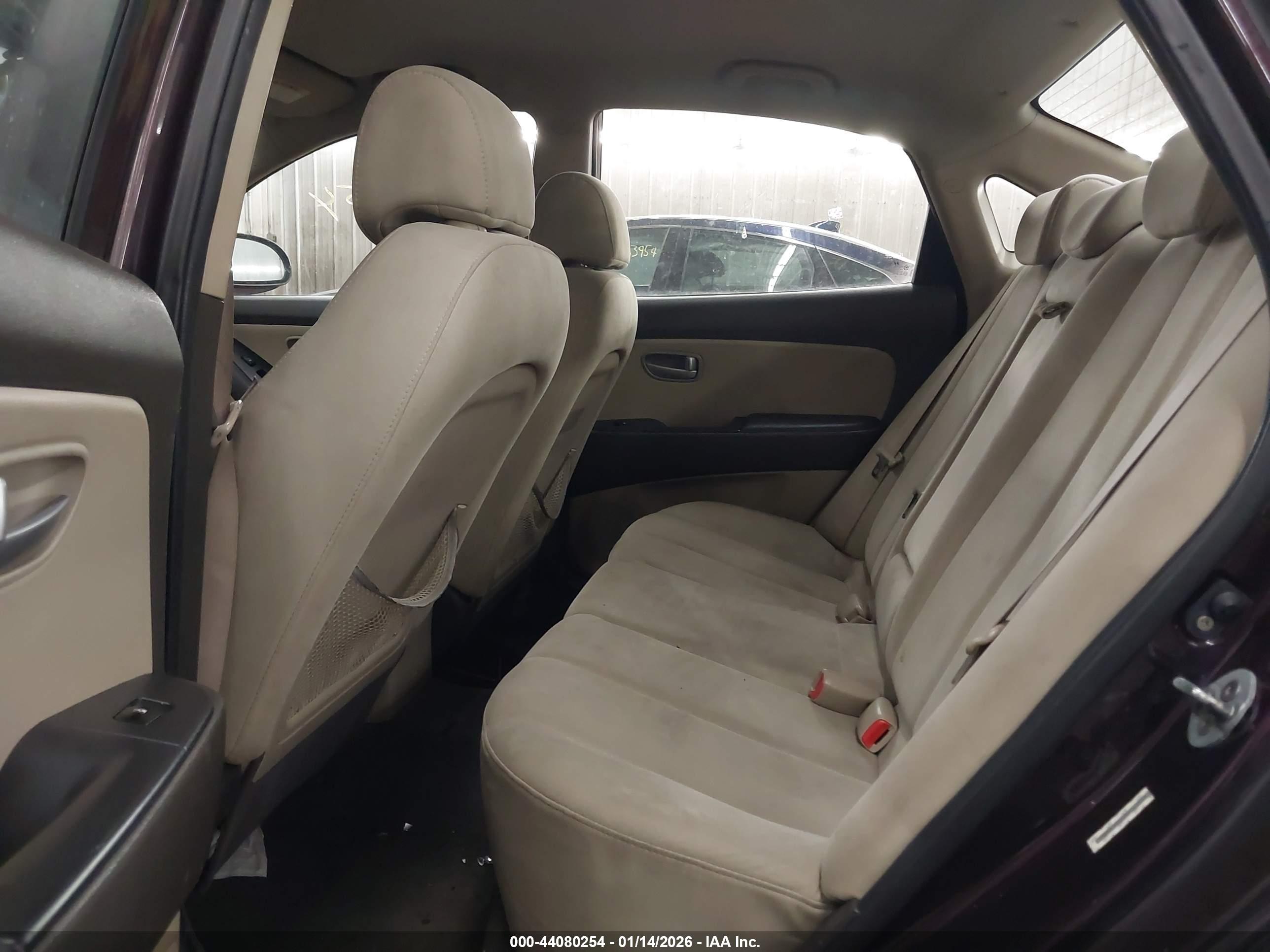 HYUNDAI ELANTRA image 8