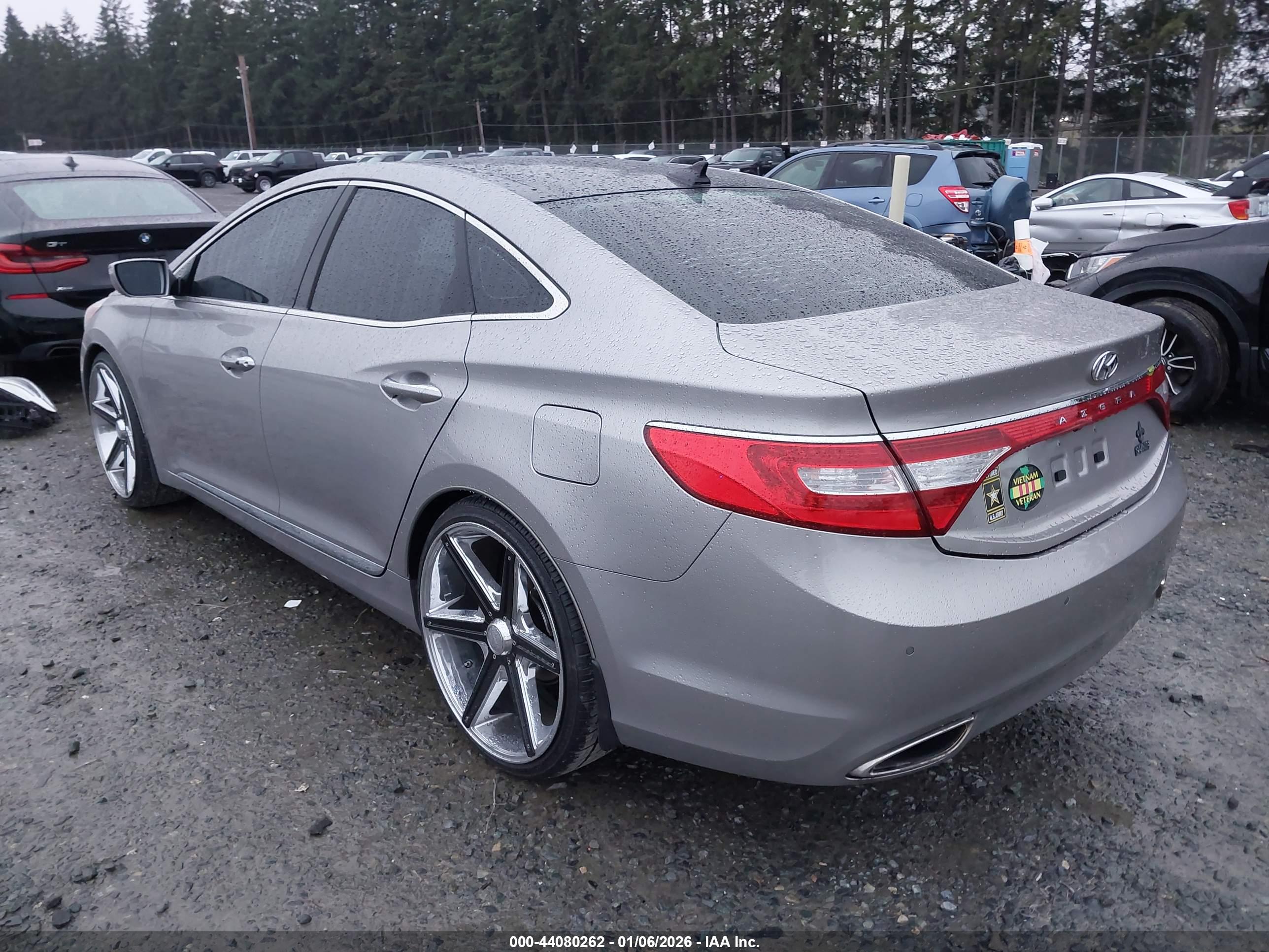 HYUNDAI AZERA image 3