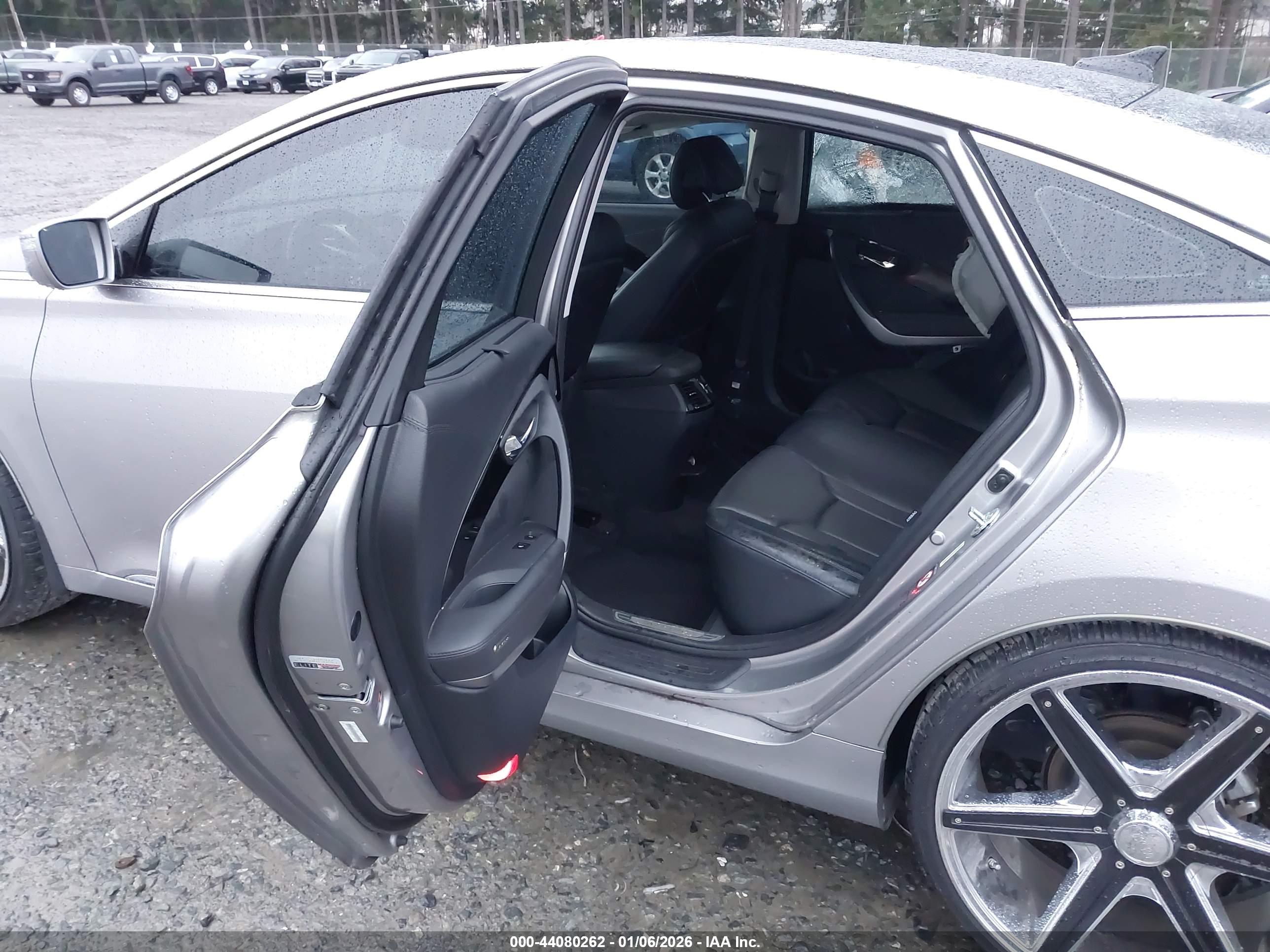HYUNDAI AZERA image 8