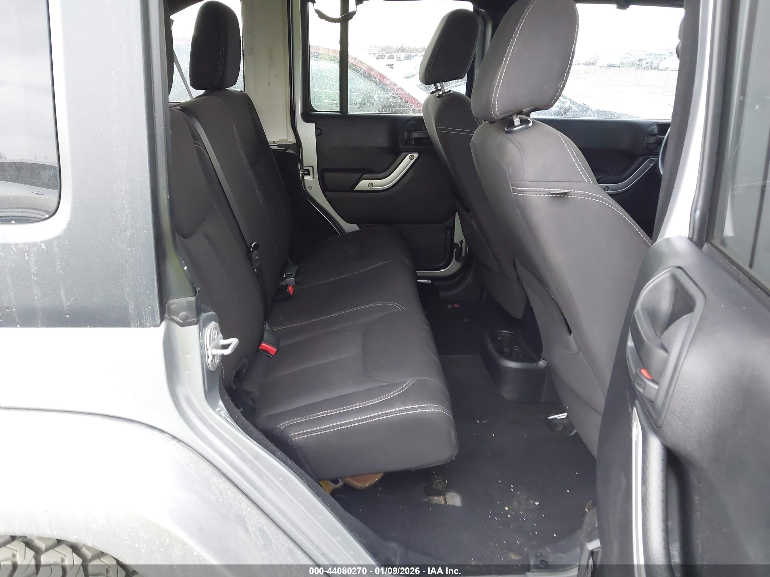 JEEP WRANGLER image 8