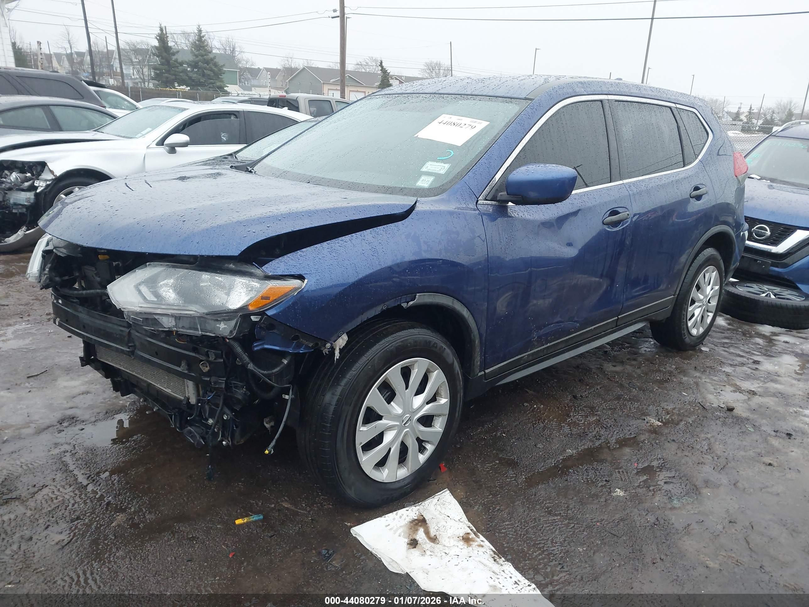NISSAN ROGUE image 2