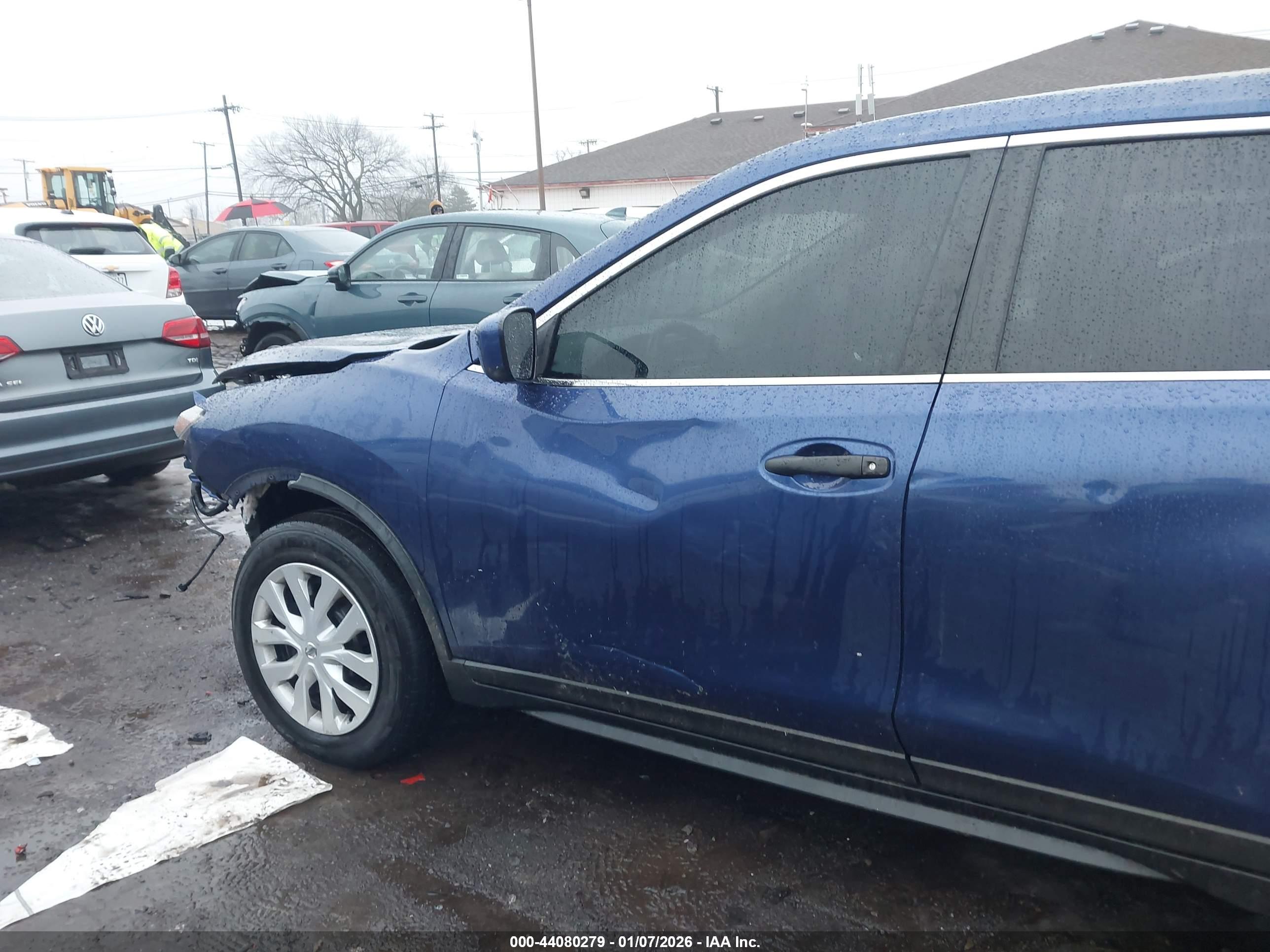 NISSAN ROGUE image 6