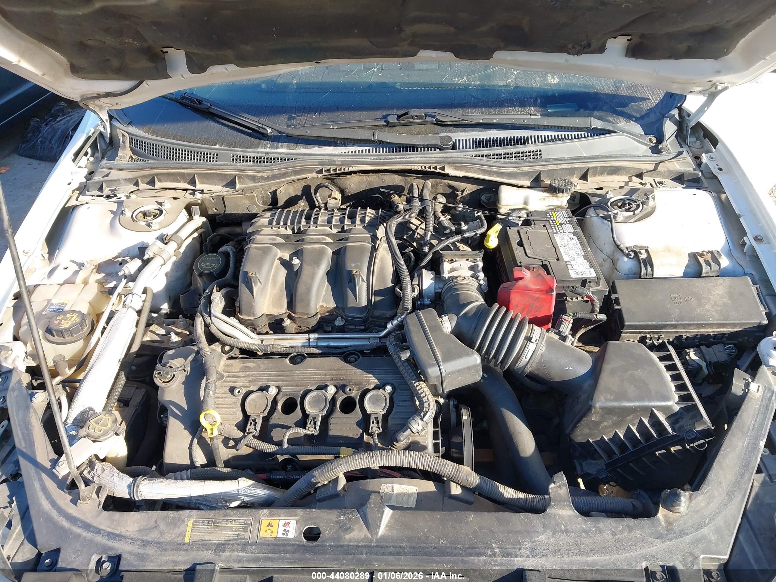 FORD FUSION image 10