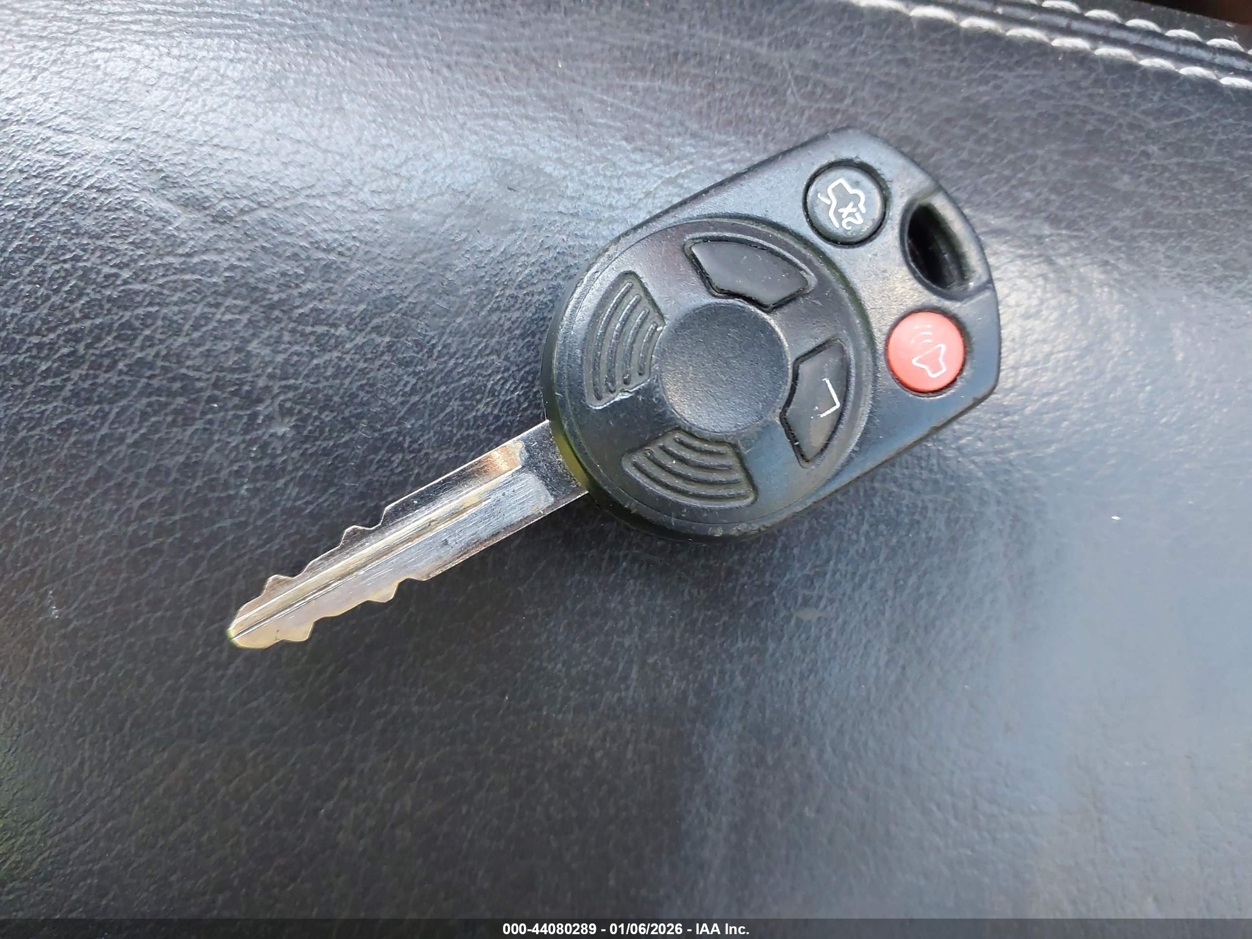 FORD FUSION image 11