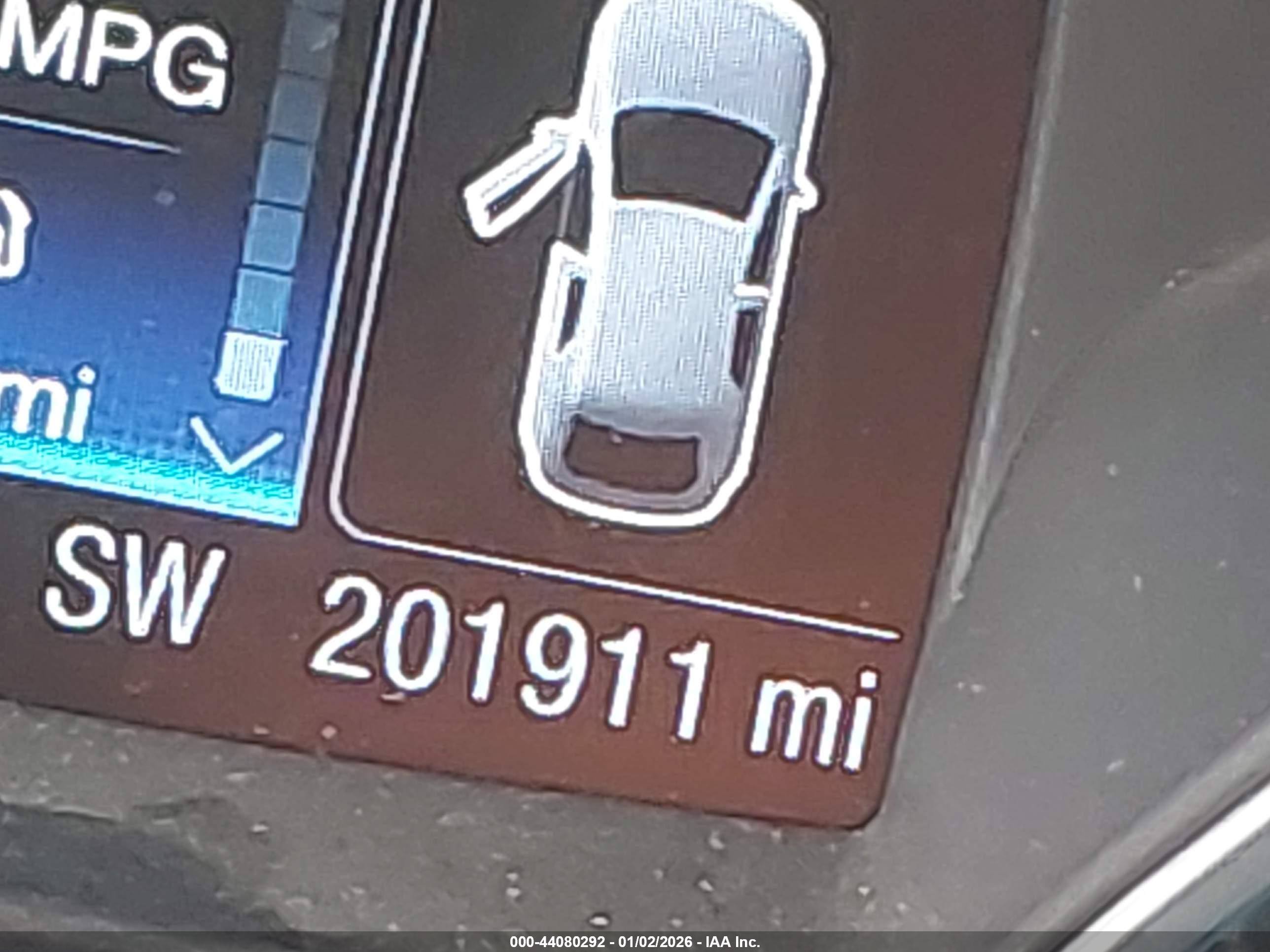 FORD ESCAPE image 7