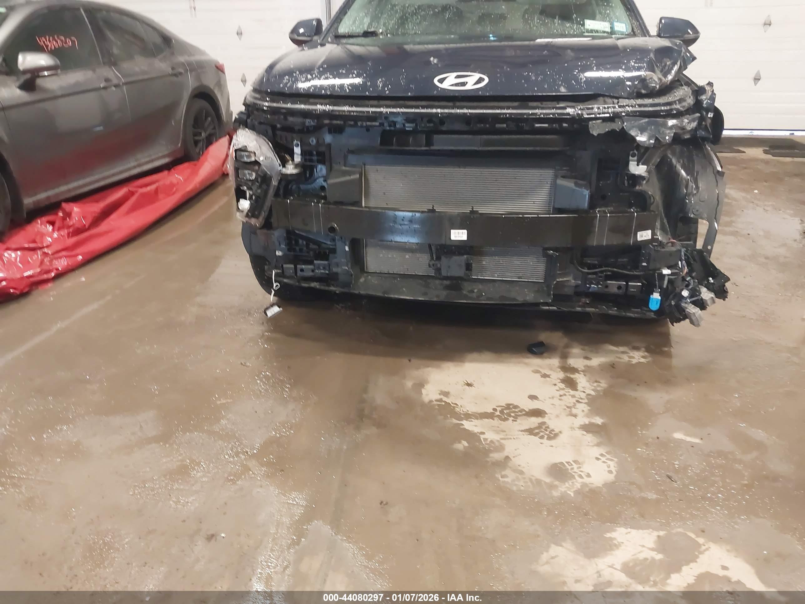 HYUNDAI KONA image 6