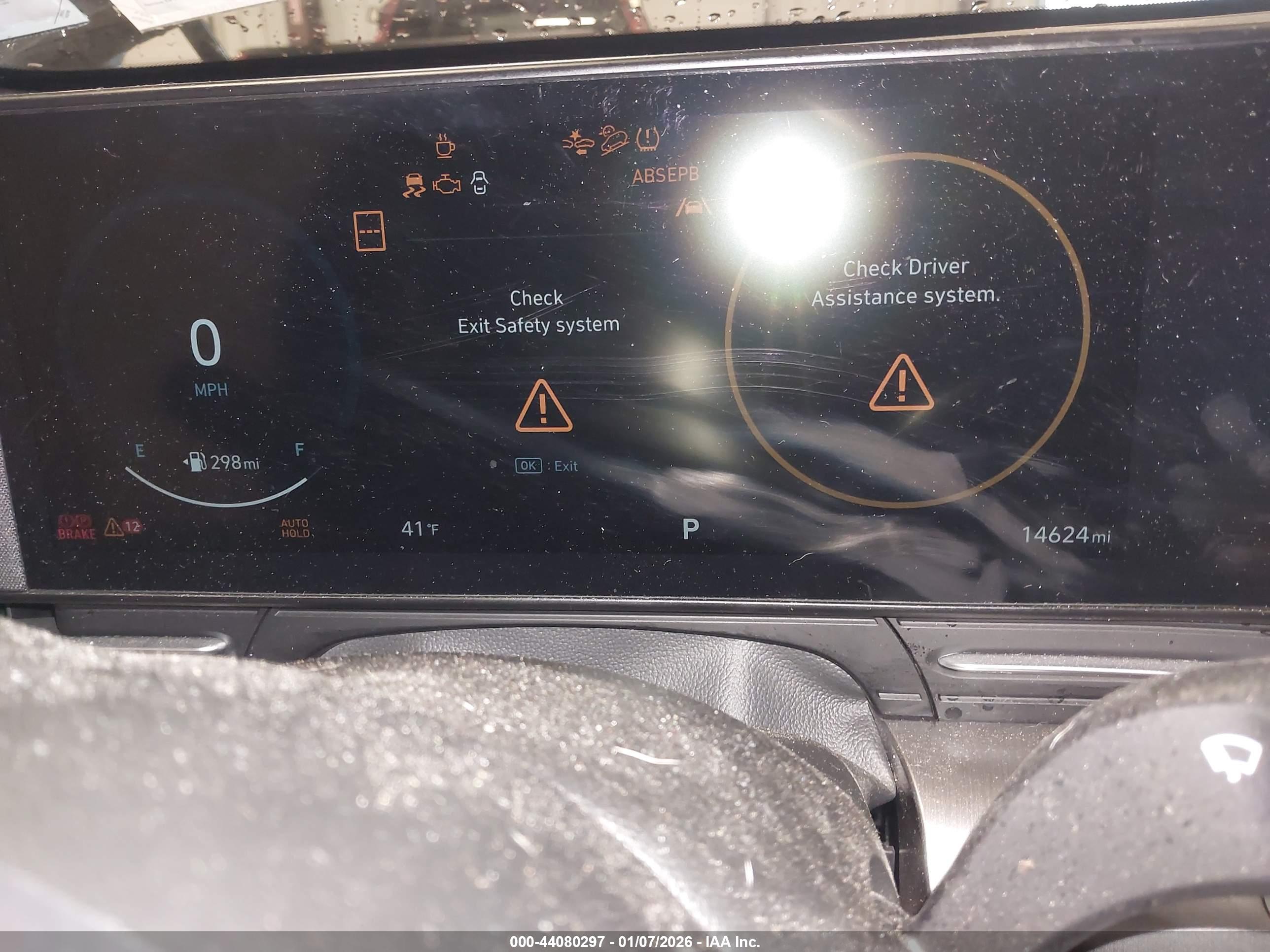 HYUNDAI KONA image 7