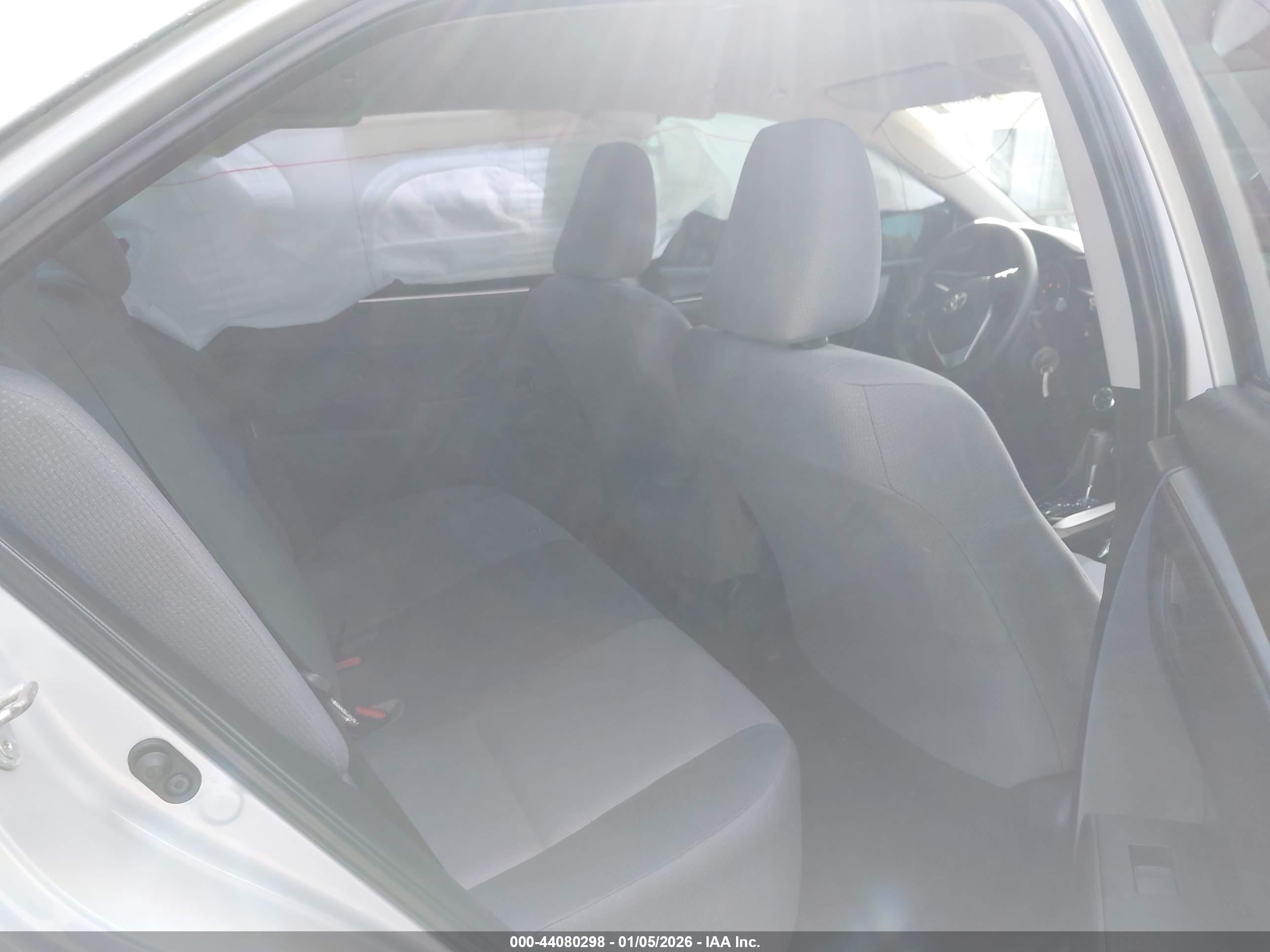 TOYOTA COROLLA image 8