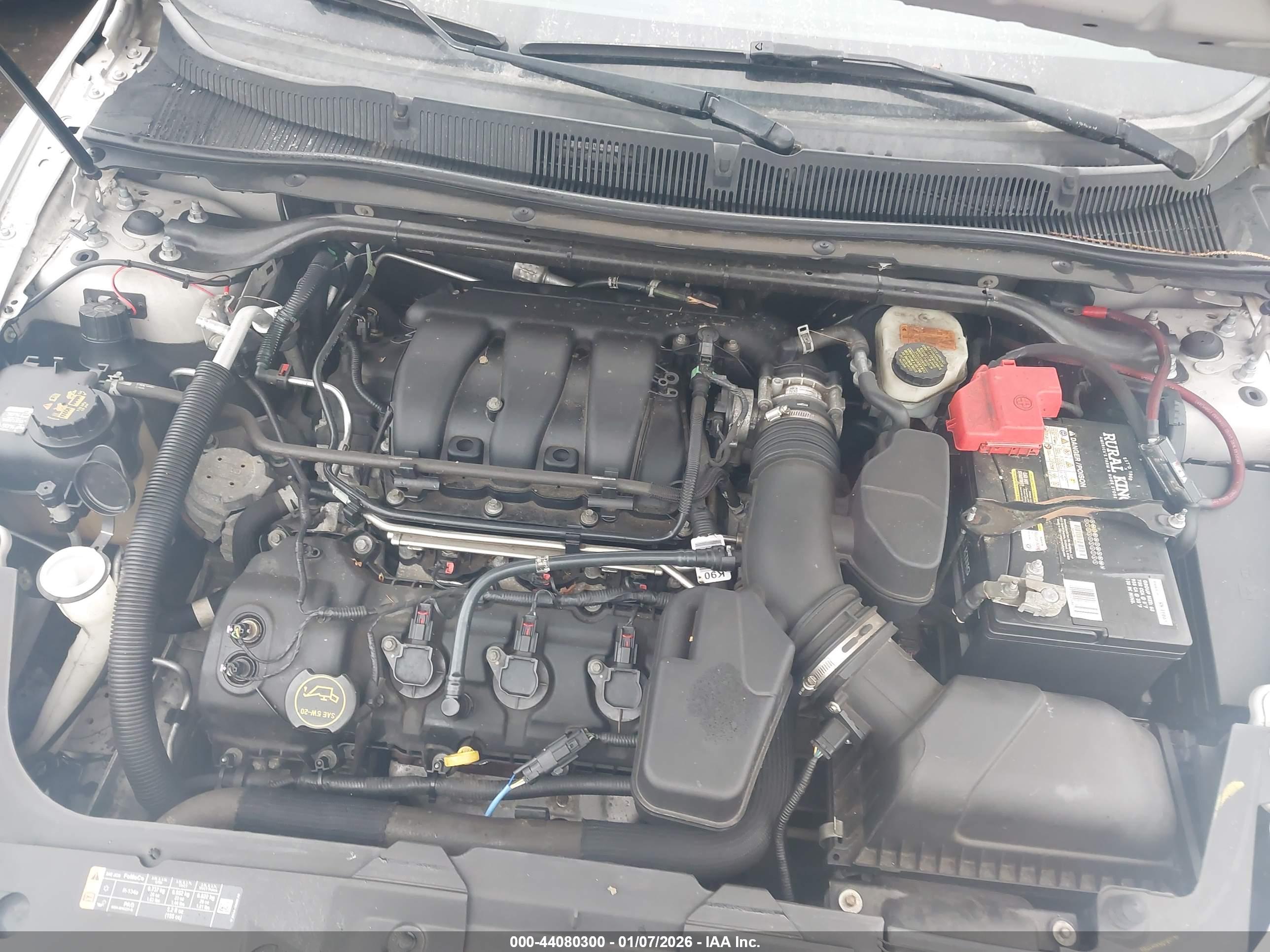 FORD TAURUS image 10