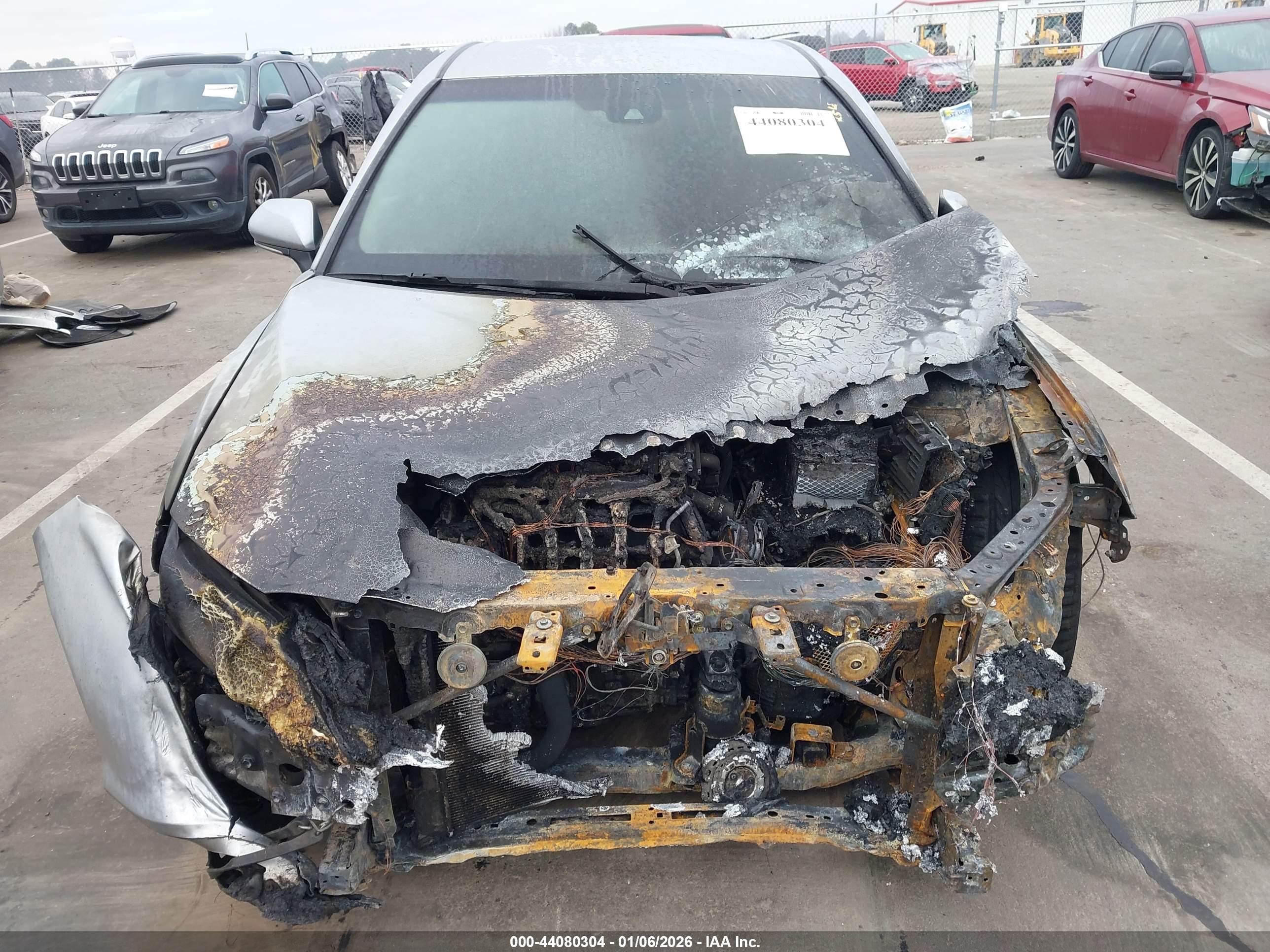 TOYOTA CAMRY image 6