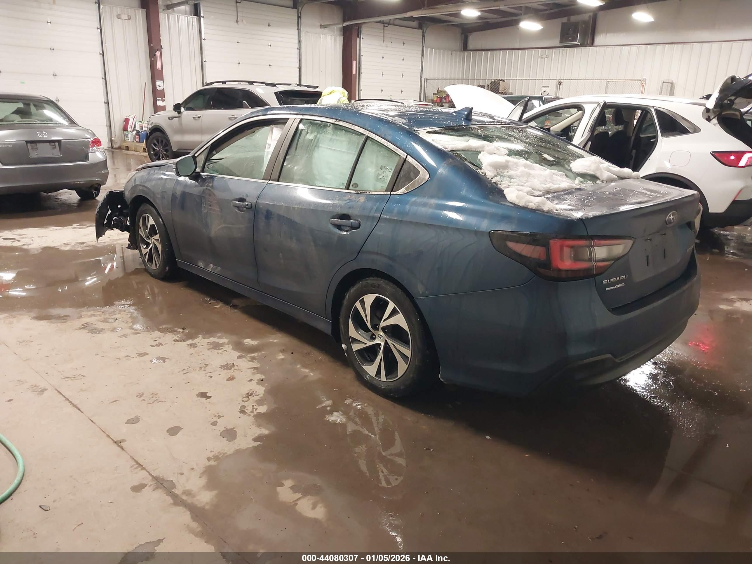 SUBARU LEGACY image 3