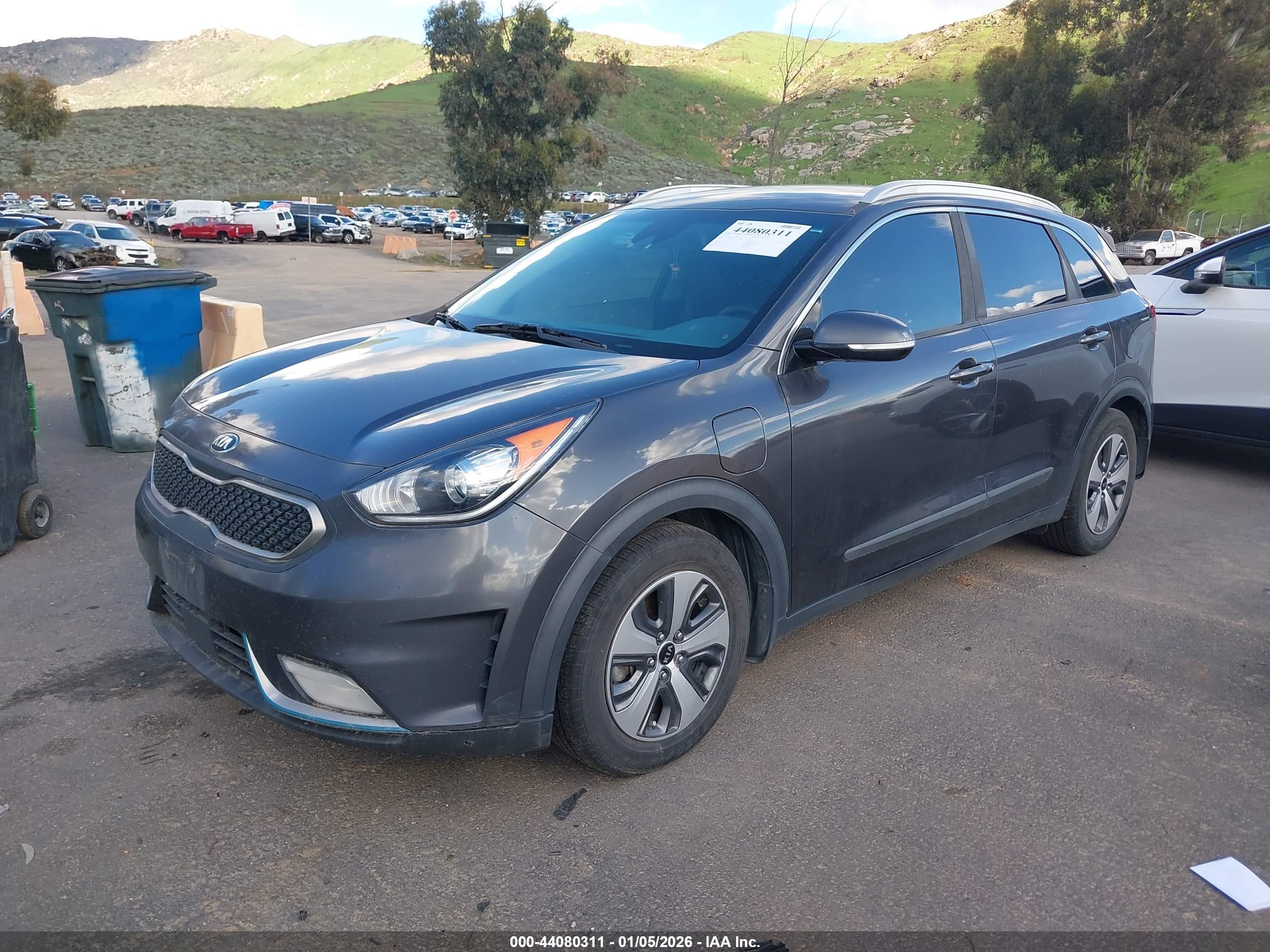 KIA NIRO image 2