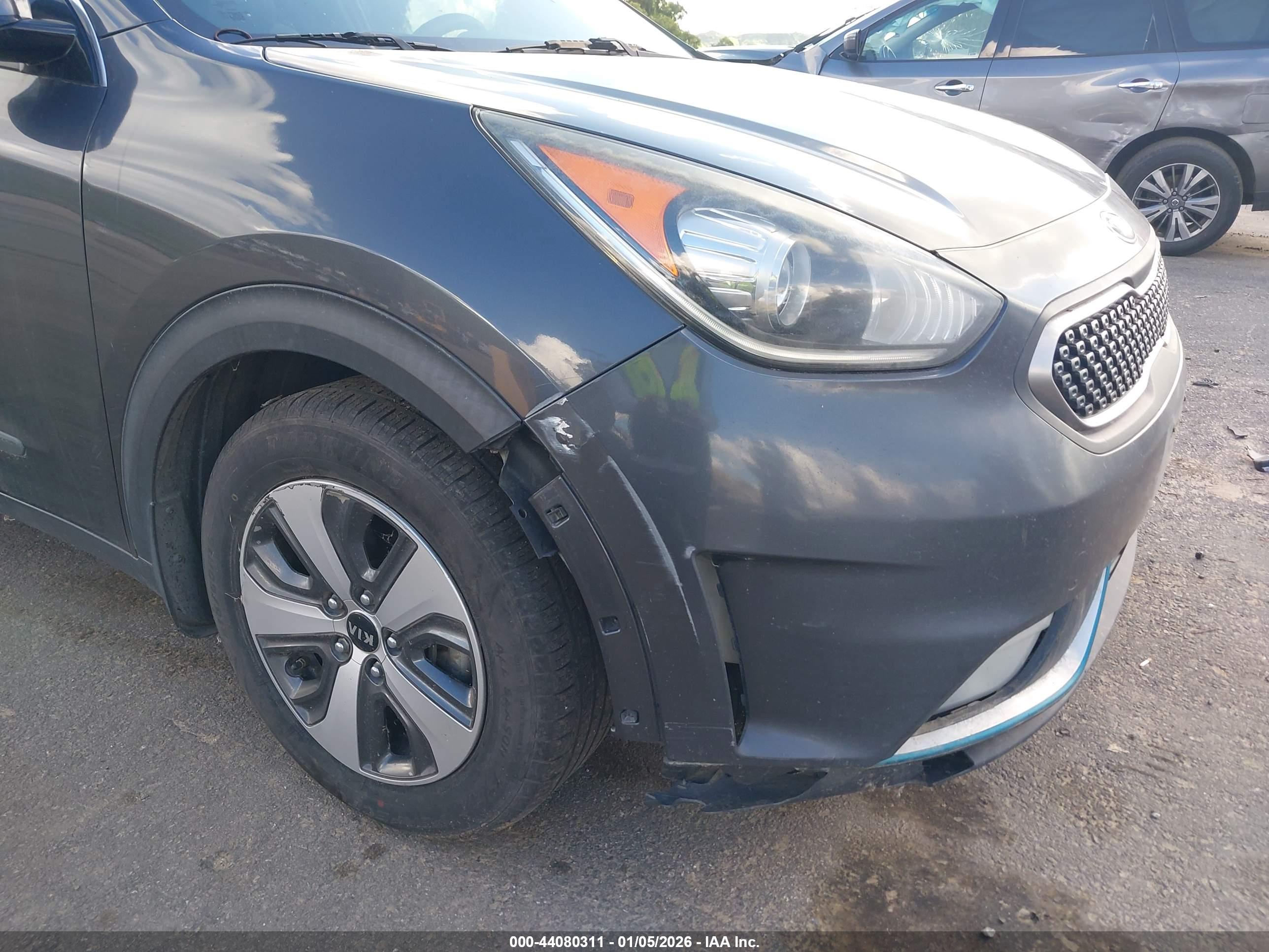 KIA NIRO image 6