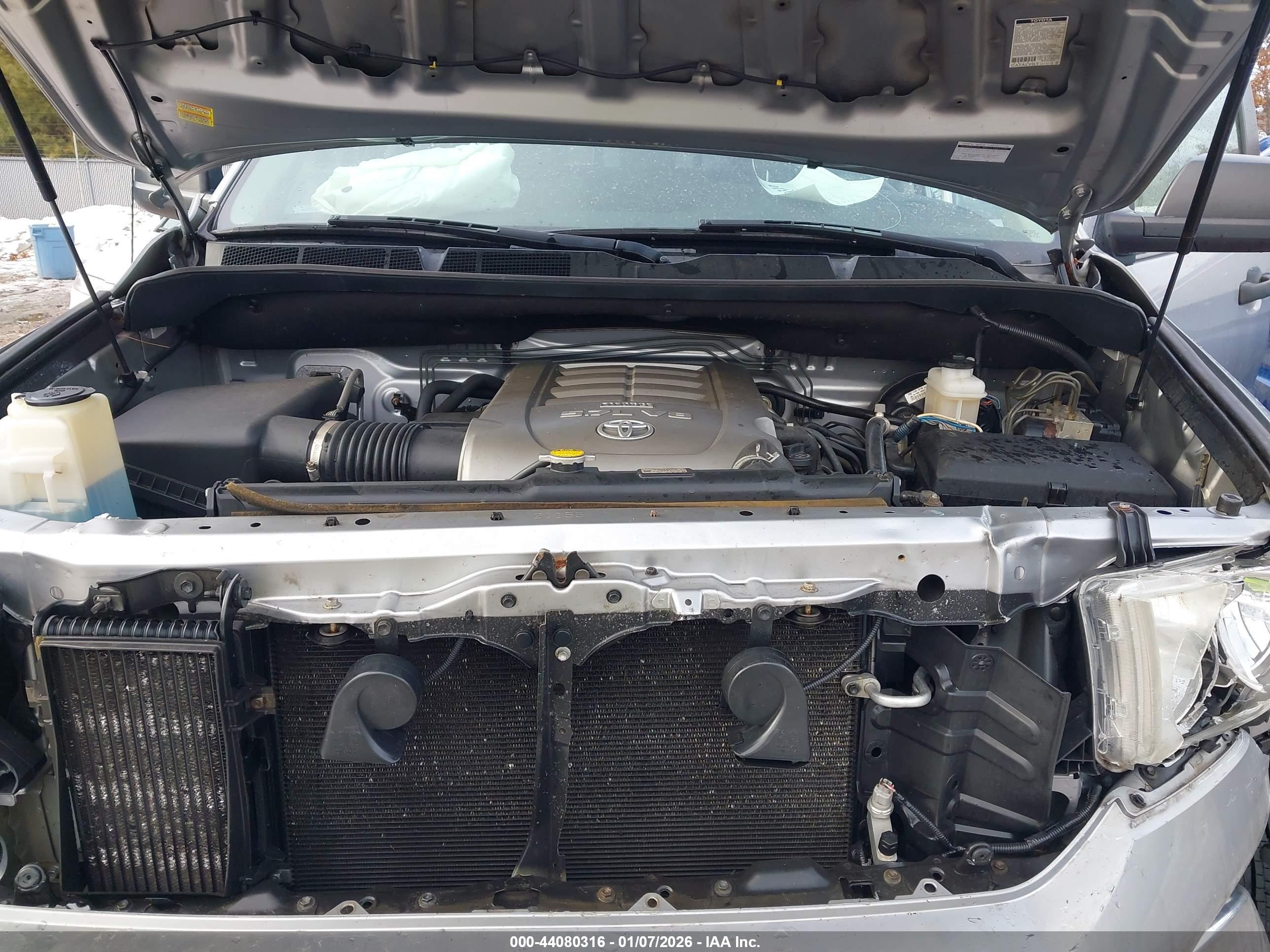 TOYOTA TUNDRA image 10