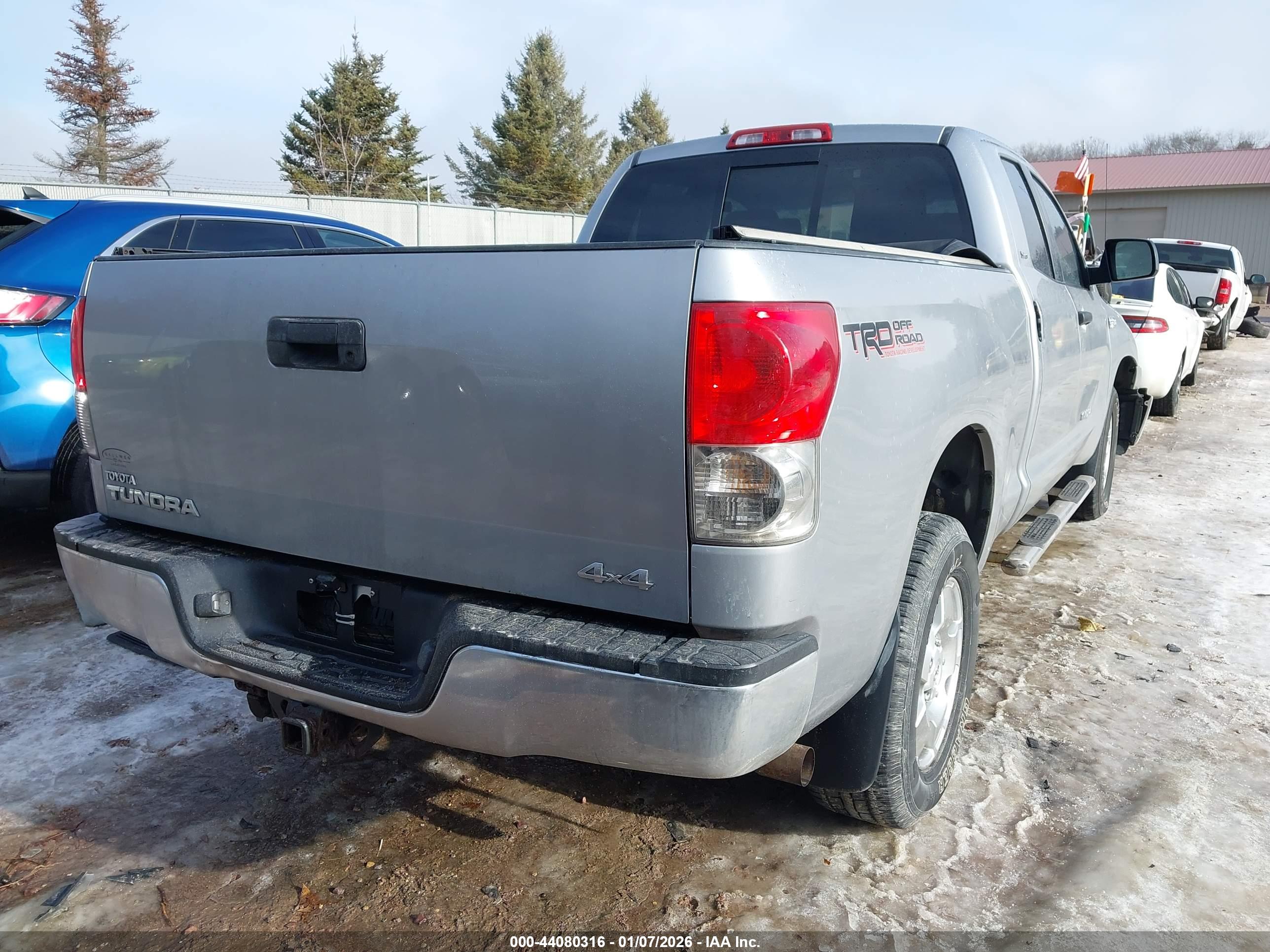 TOYOTA TUNDRA image 4