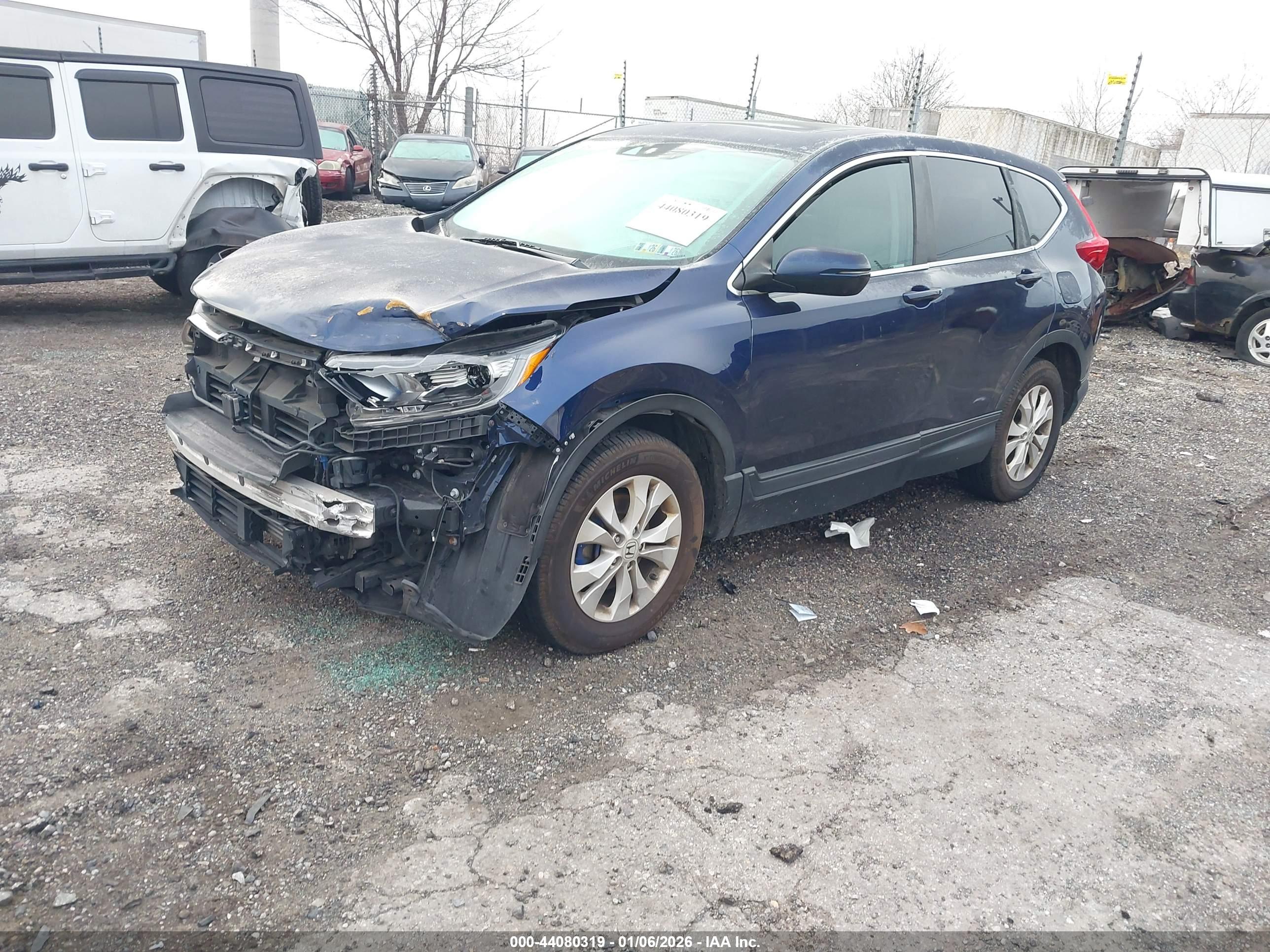 HONDA CR-V image 2
