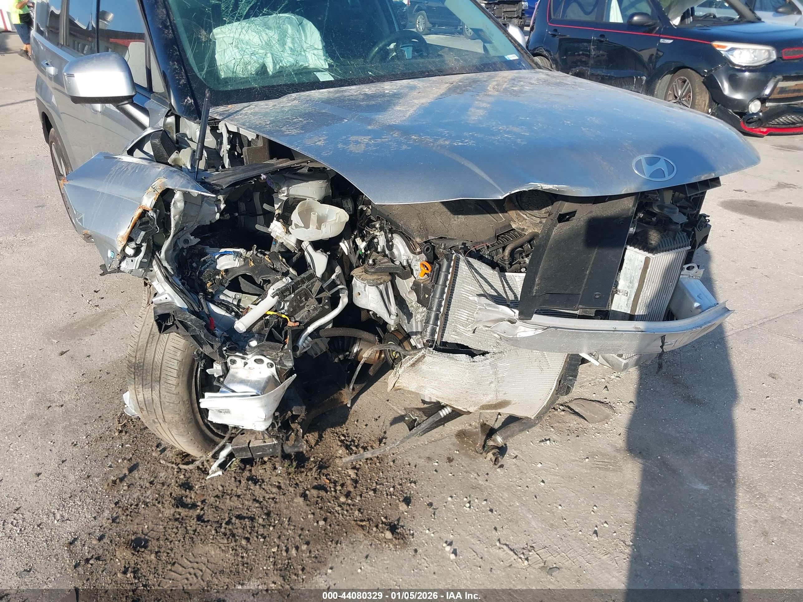 HYUNDAI SANTA image 6