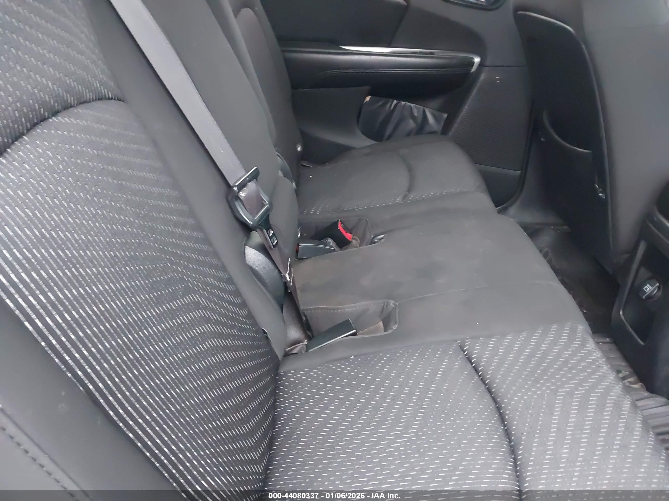 DODGE JOURNEY image 8