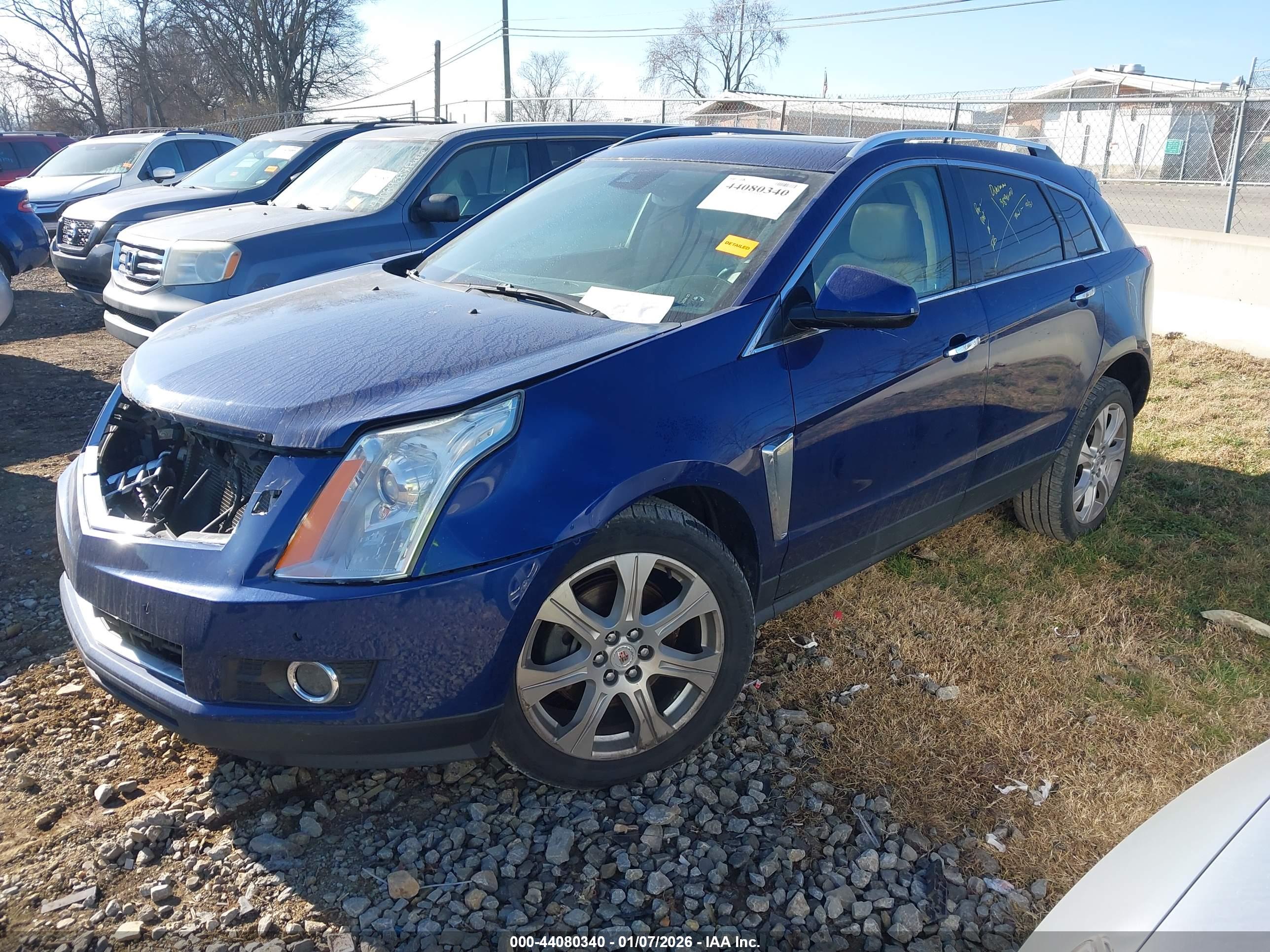 CADILLAC SRX image 2