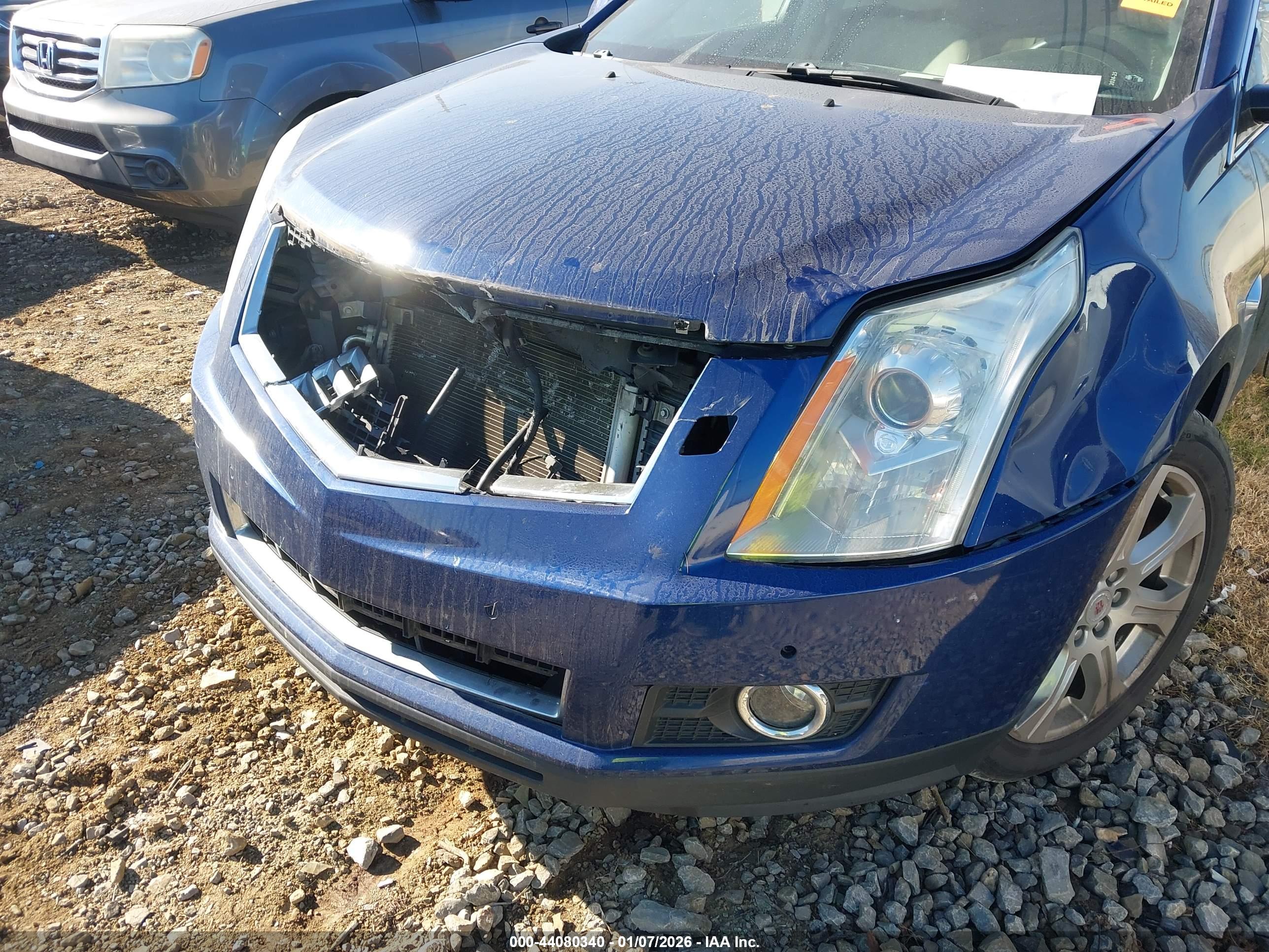 CADILLAC SRX image 6