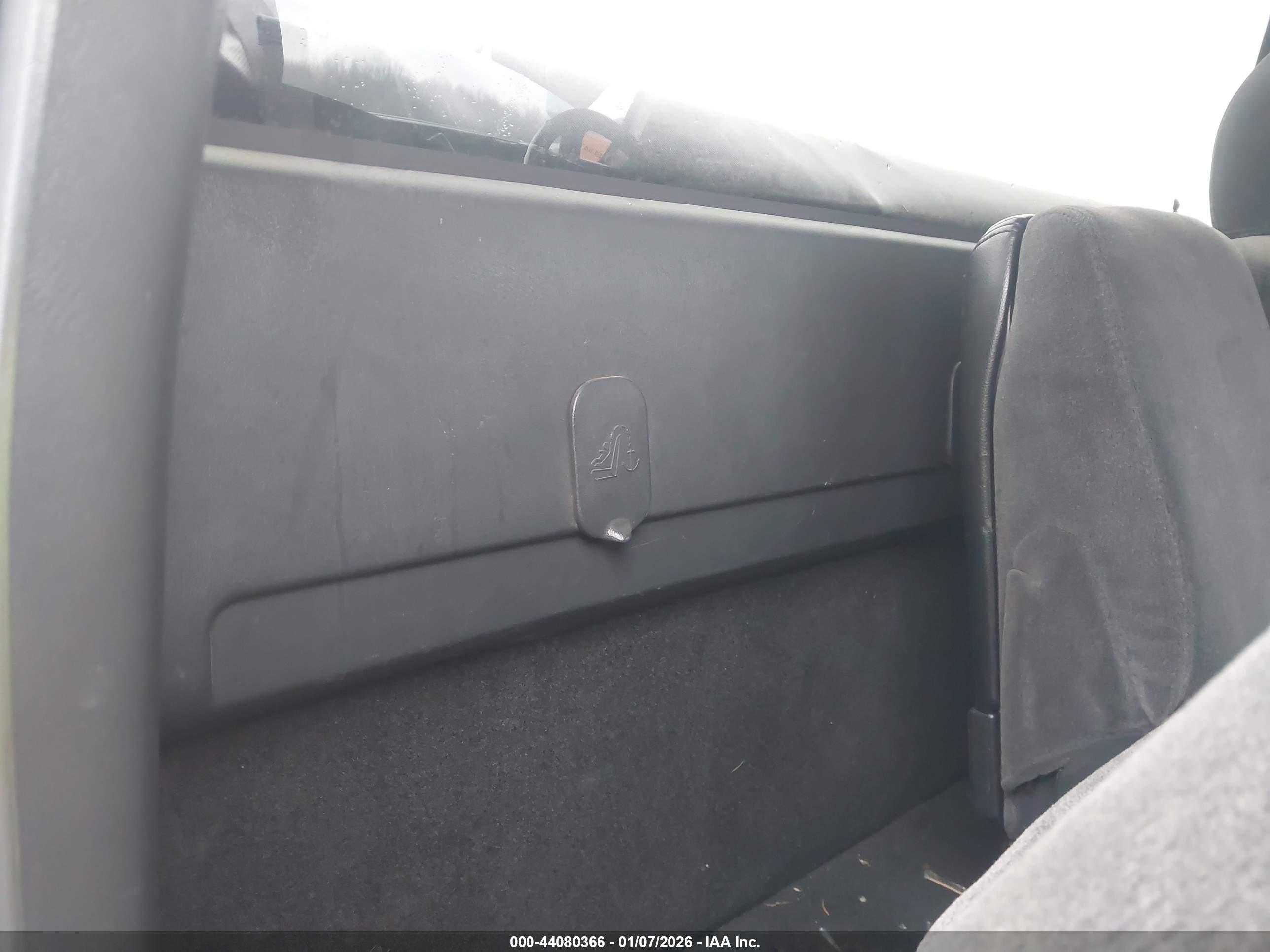 GMC SIERRA image 8