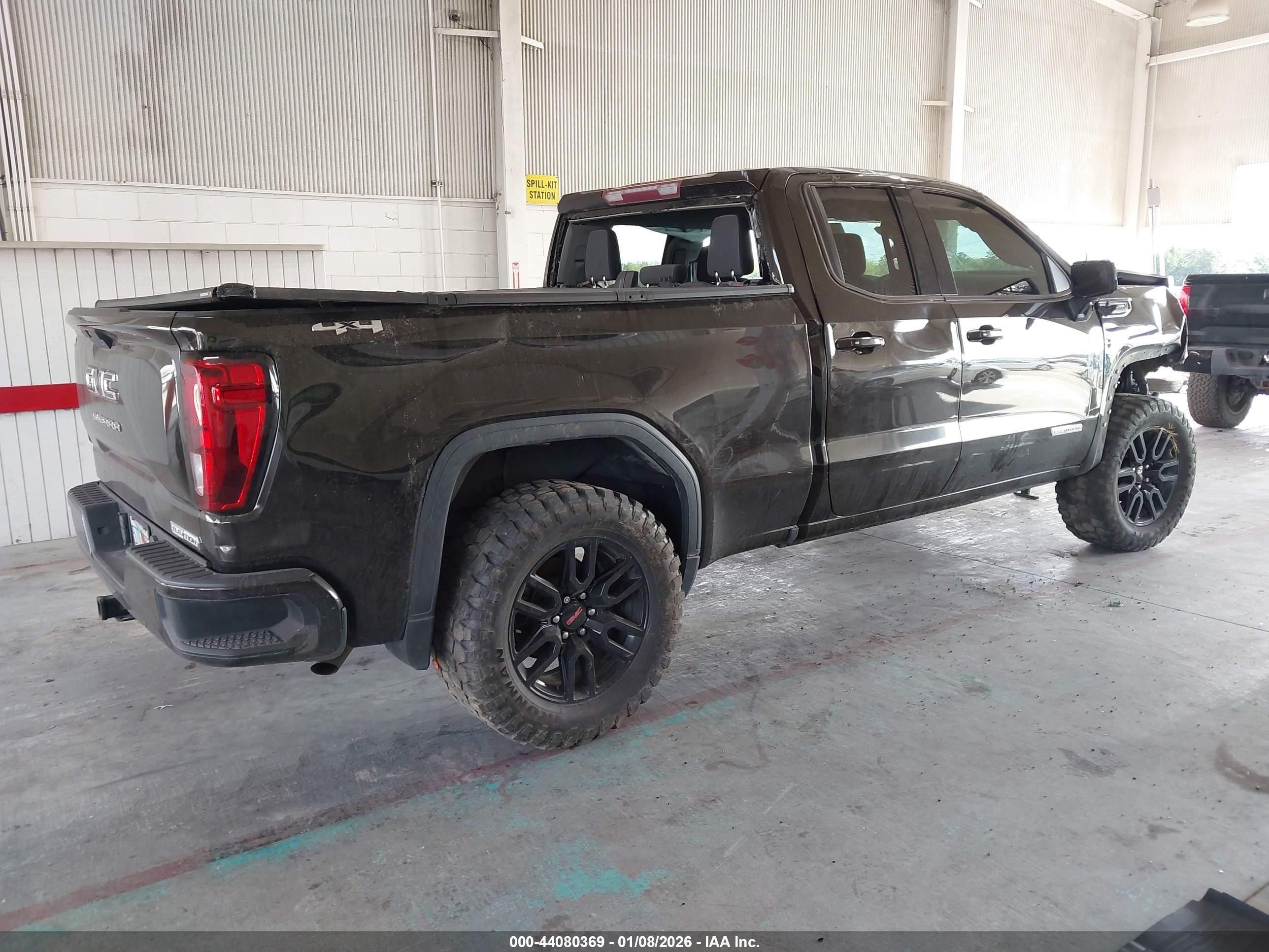 GMC SIERRA image 4