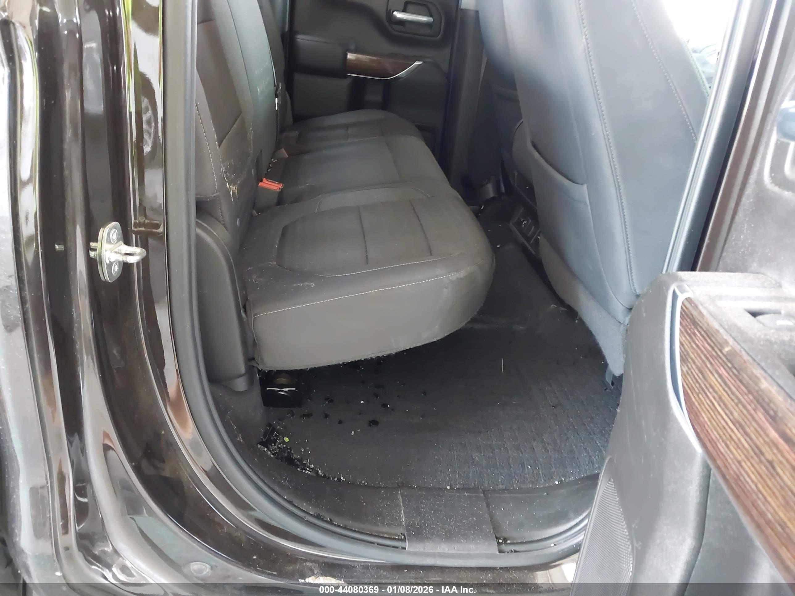 GMC SIERRA image 8