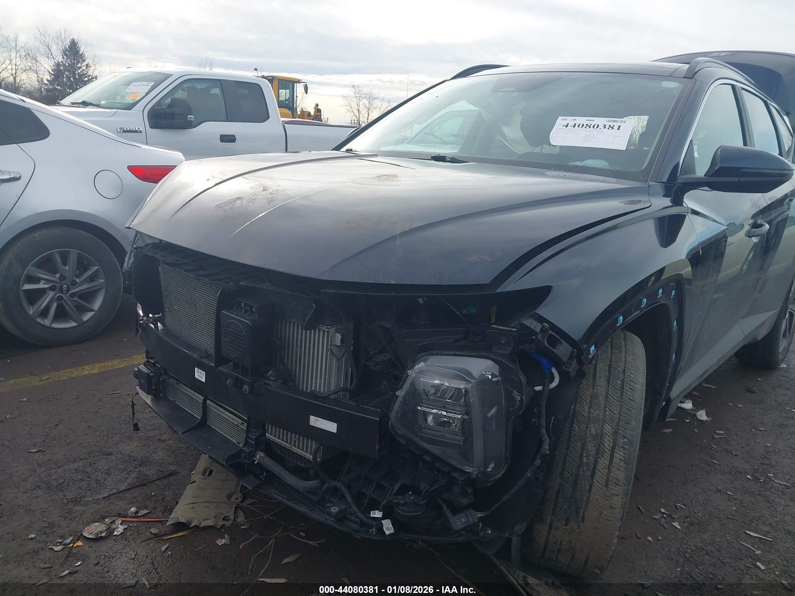 HYUNDAI TUCSON image 6