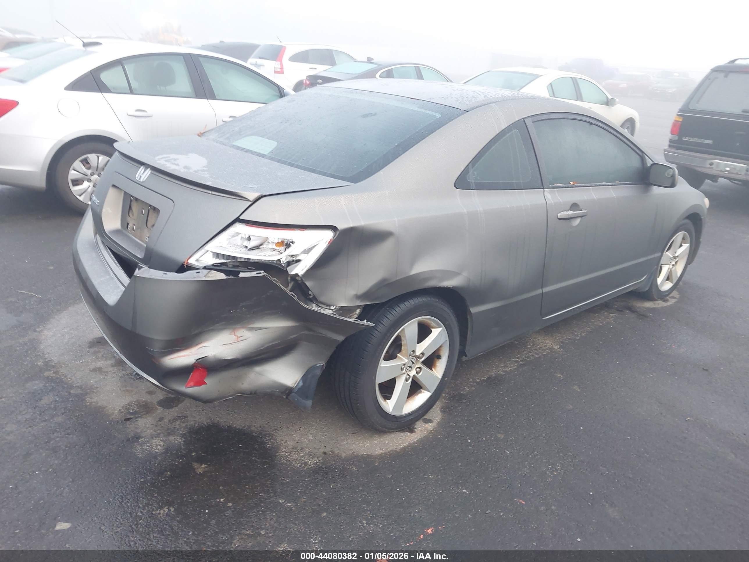 HONDA CIVIC image 4