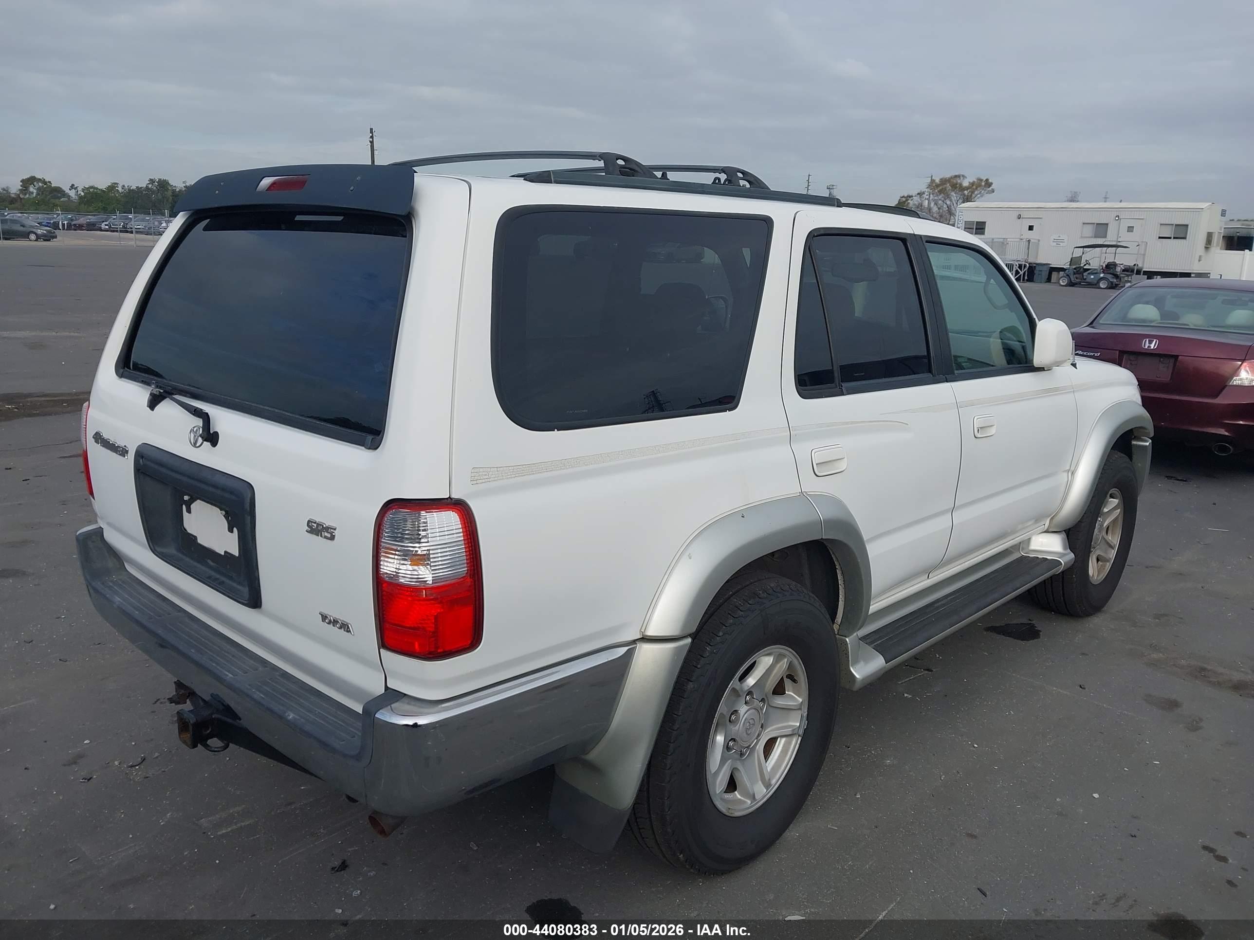 TOYOTA 4RUNNER image 4