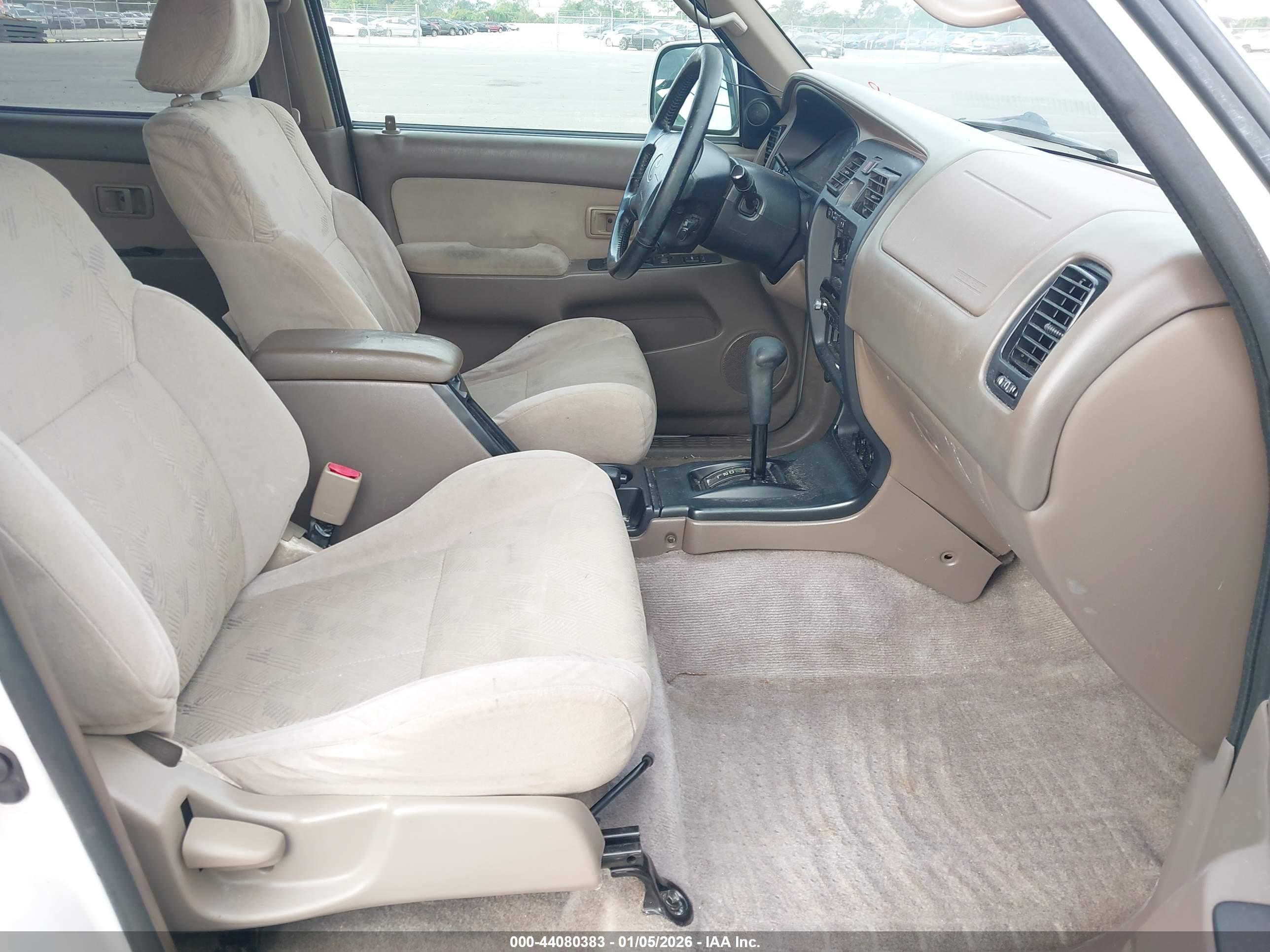 TOYOTA 4RUNNER image 5