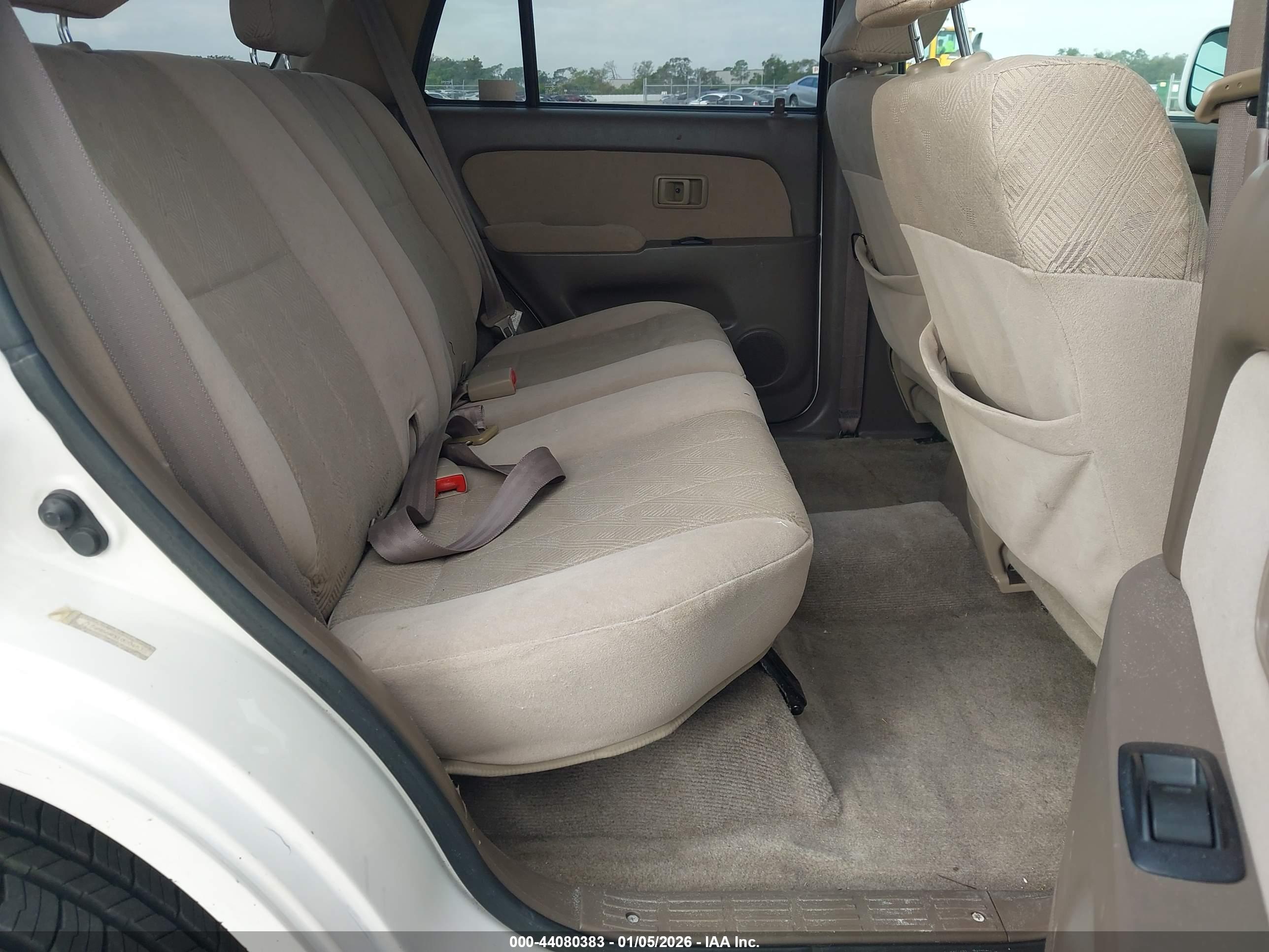 TOYOTA 4RUNNER image 8