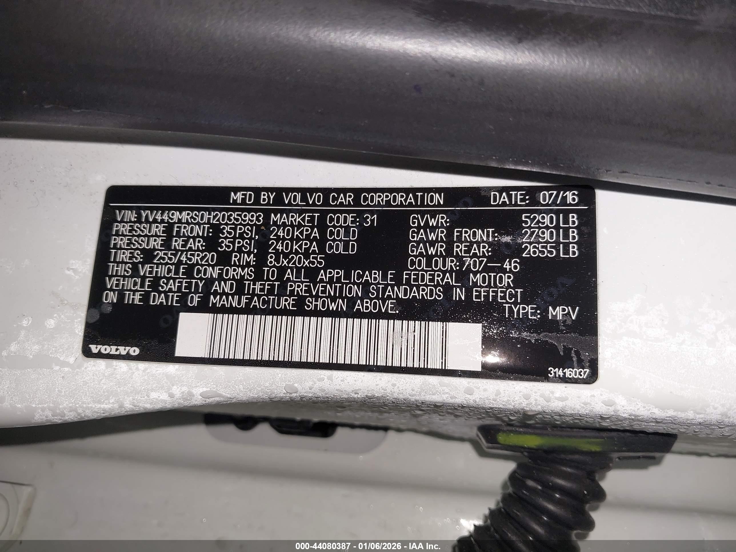VOLVO XC60 image 9