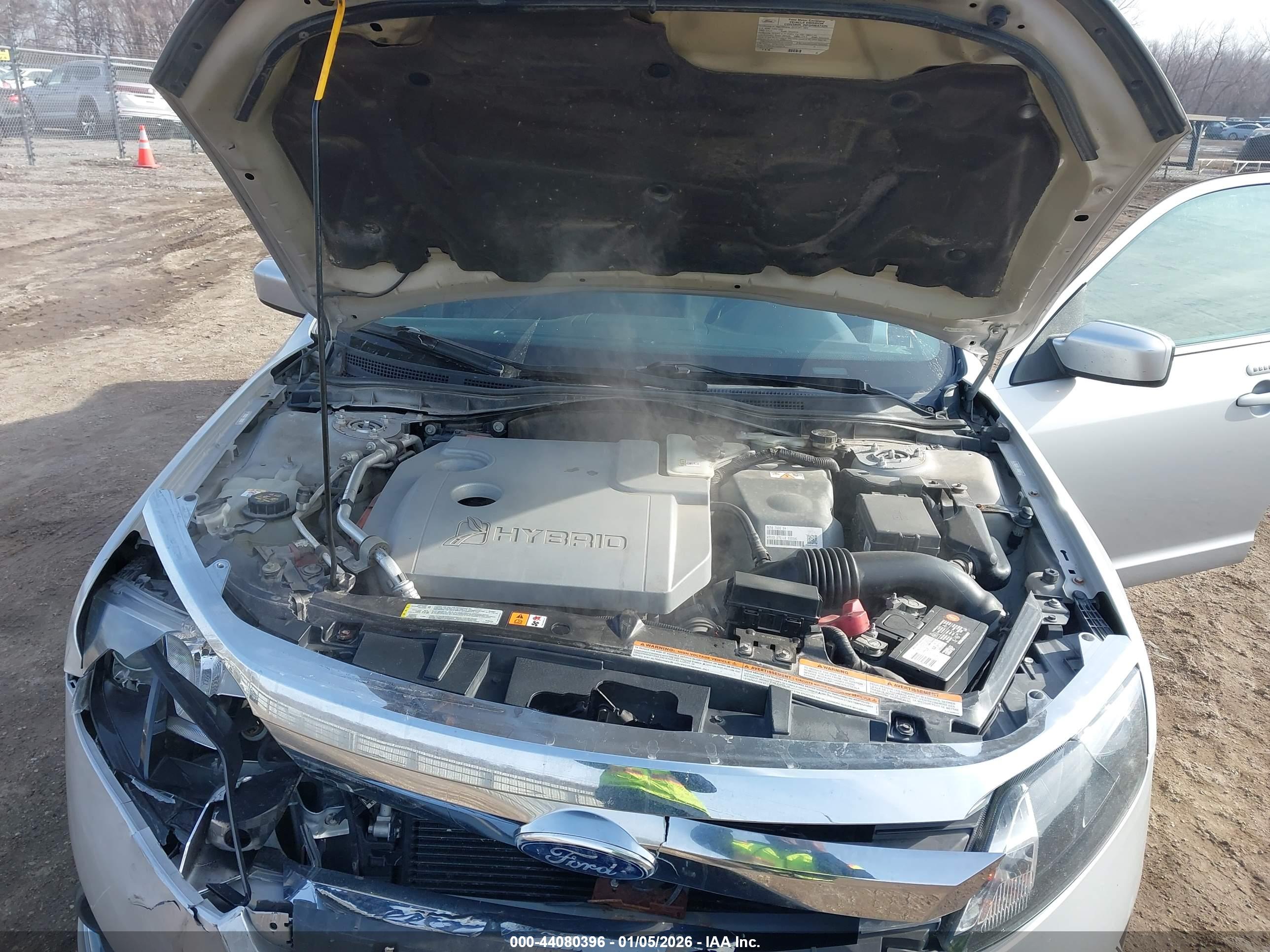 FORD FUSION image 10