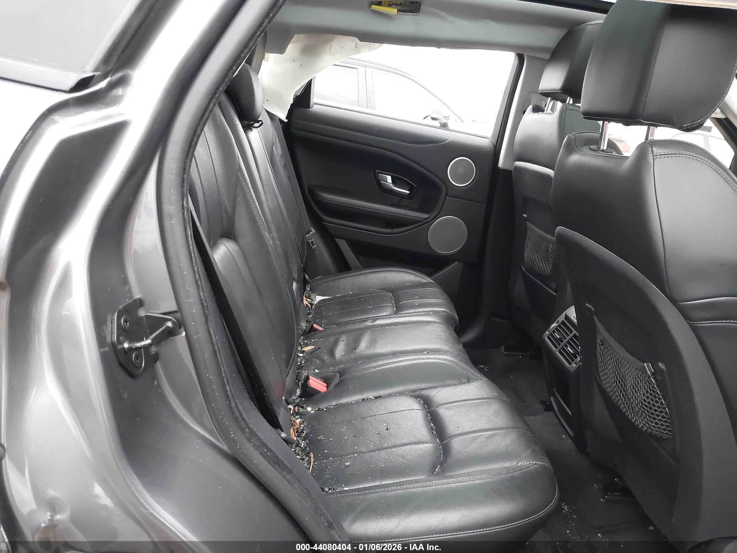 LAND ROVER image 8