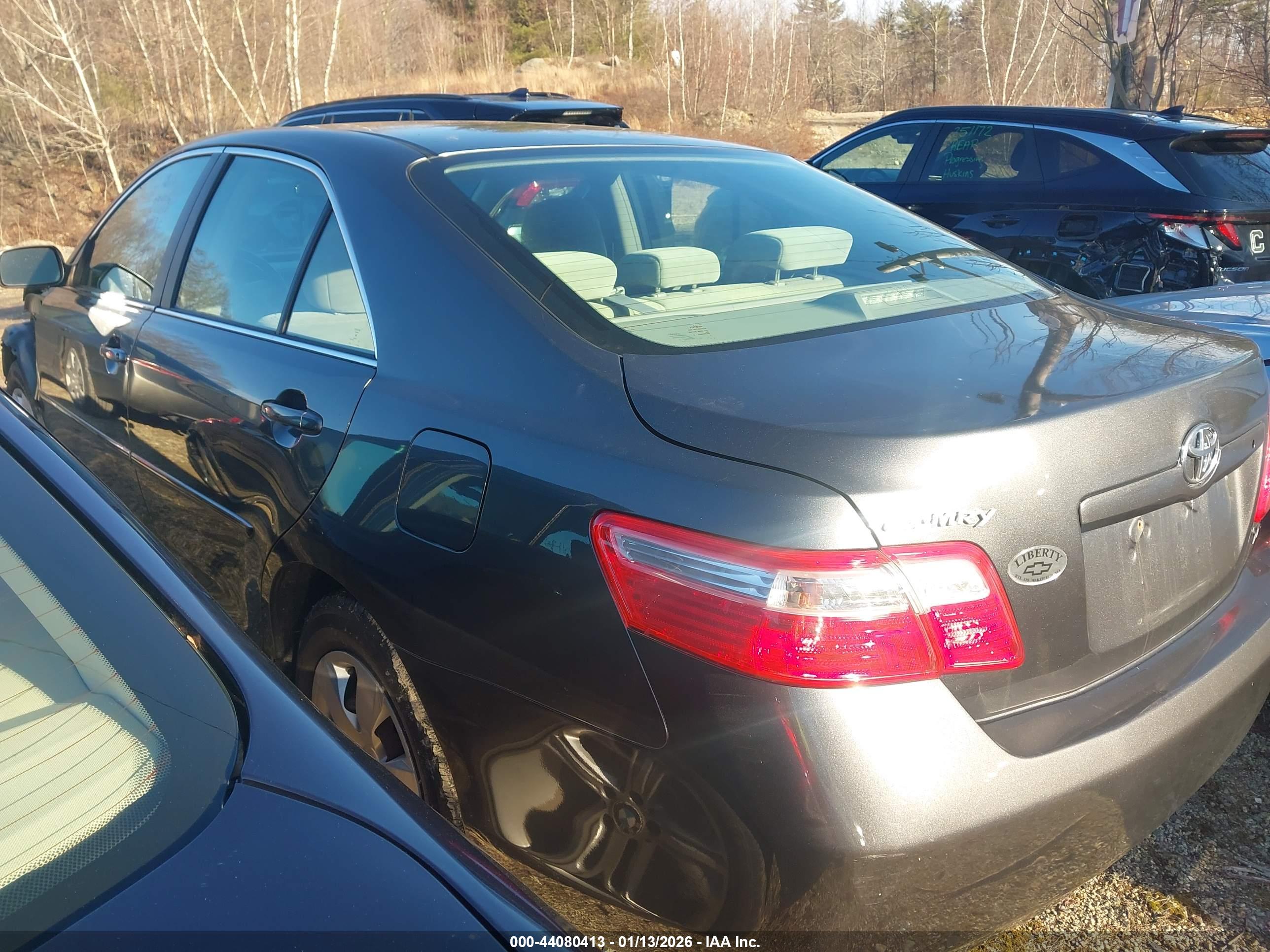TOYOTA CAMRY image 3