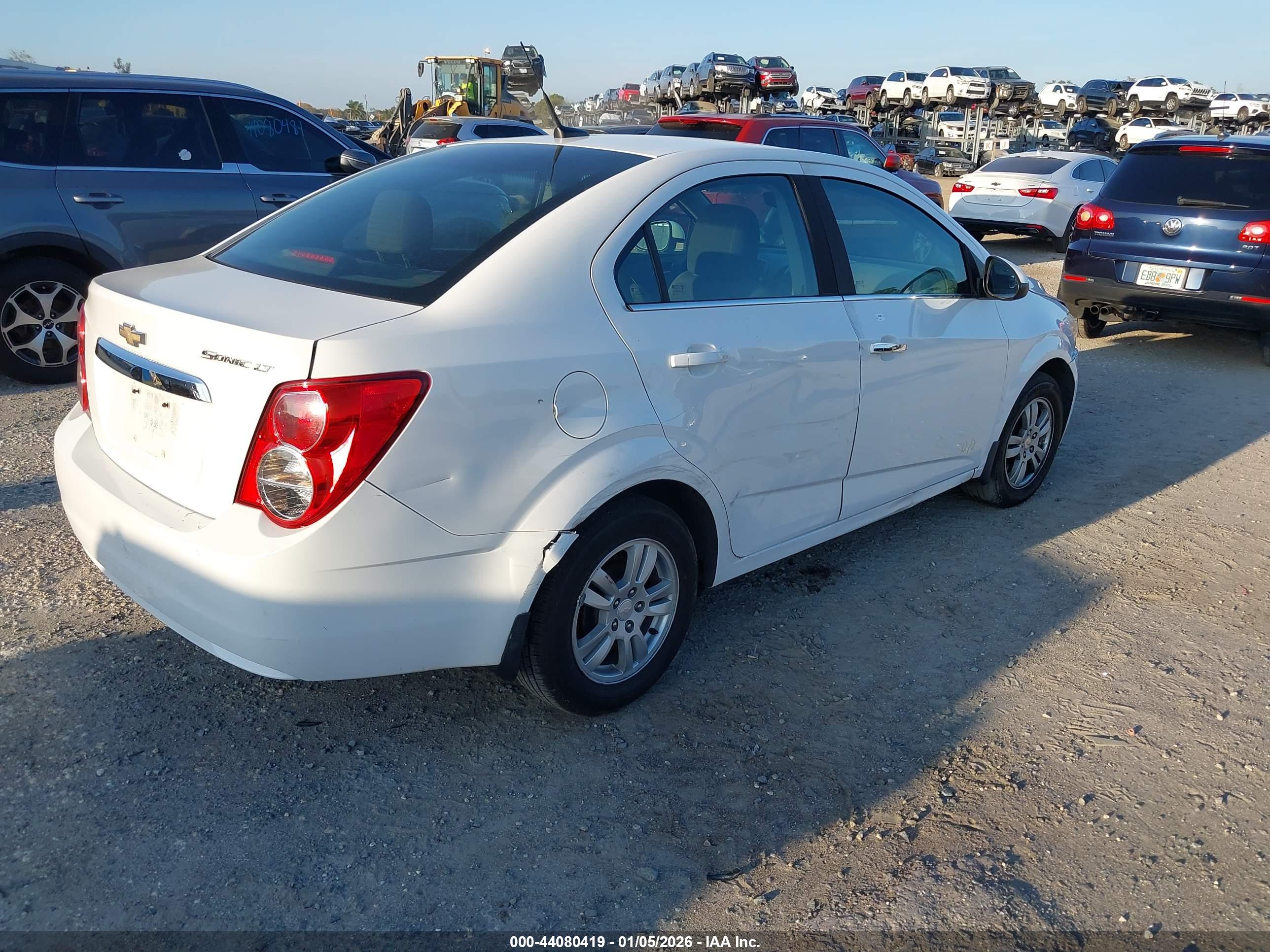CHEVROLET SONIC image 4