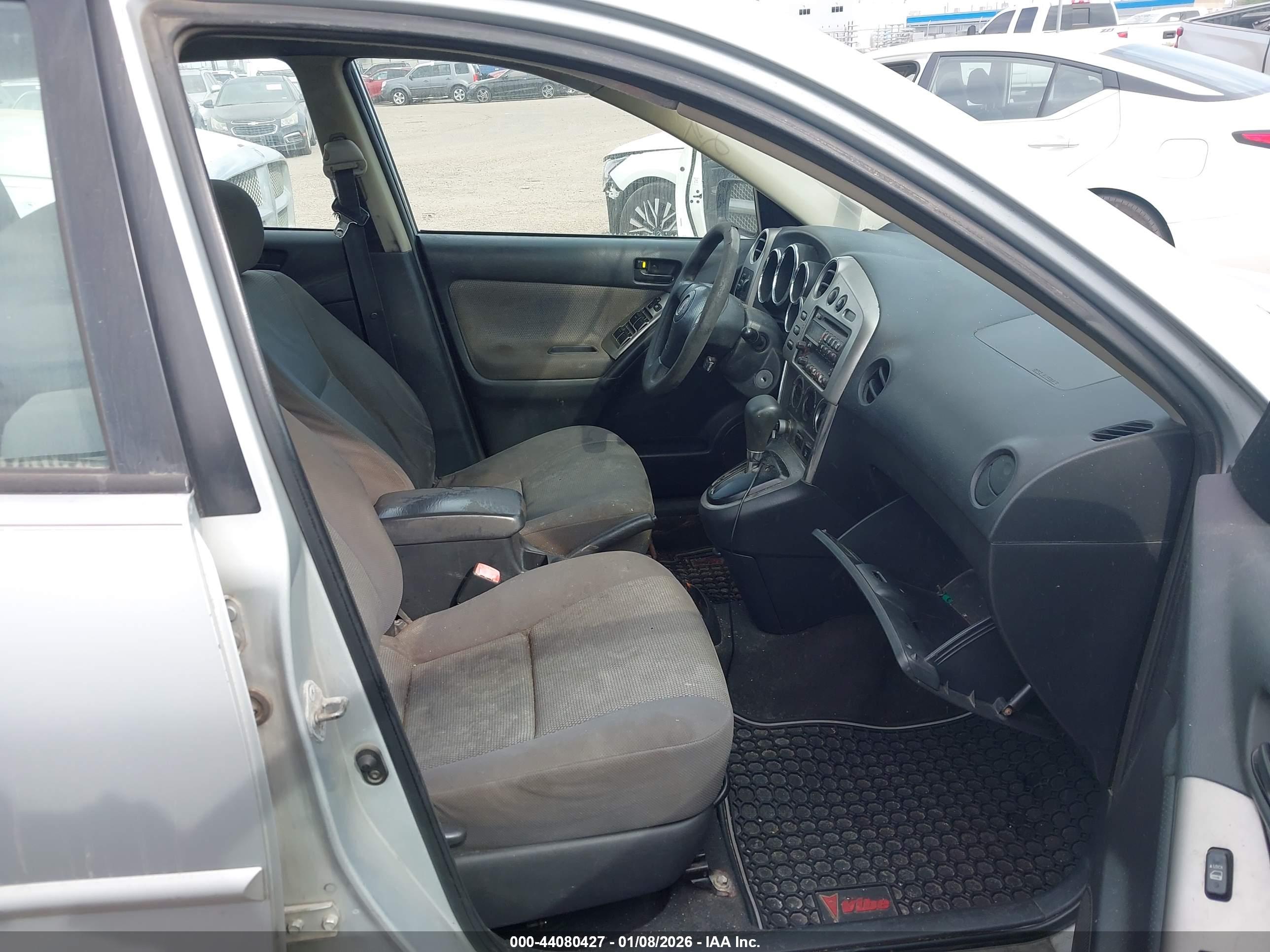PONTIAC VIBE image 5