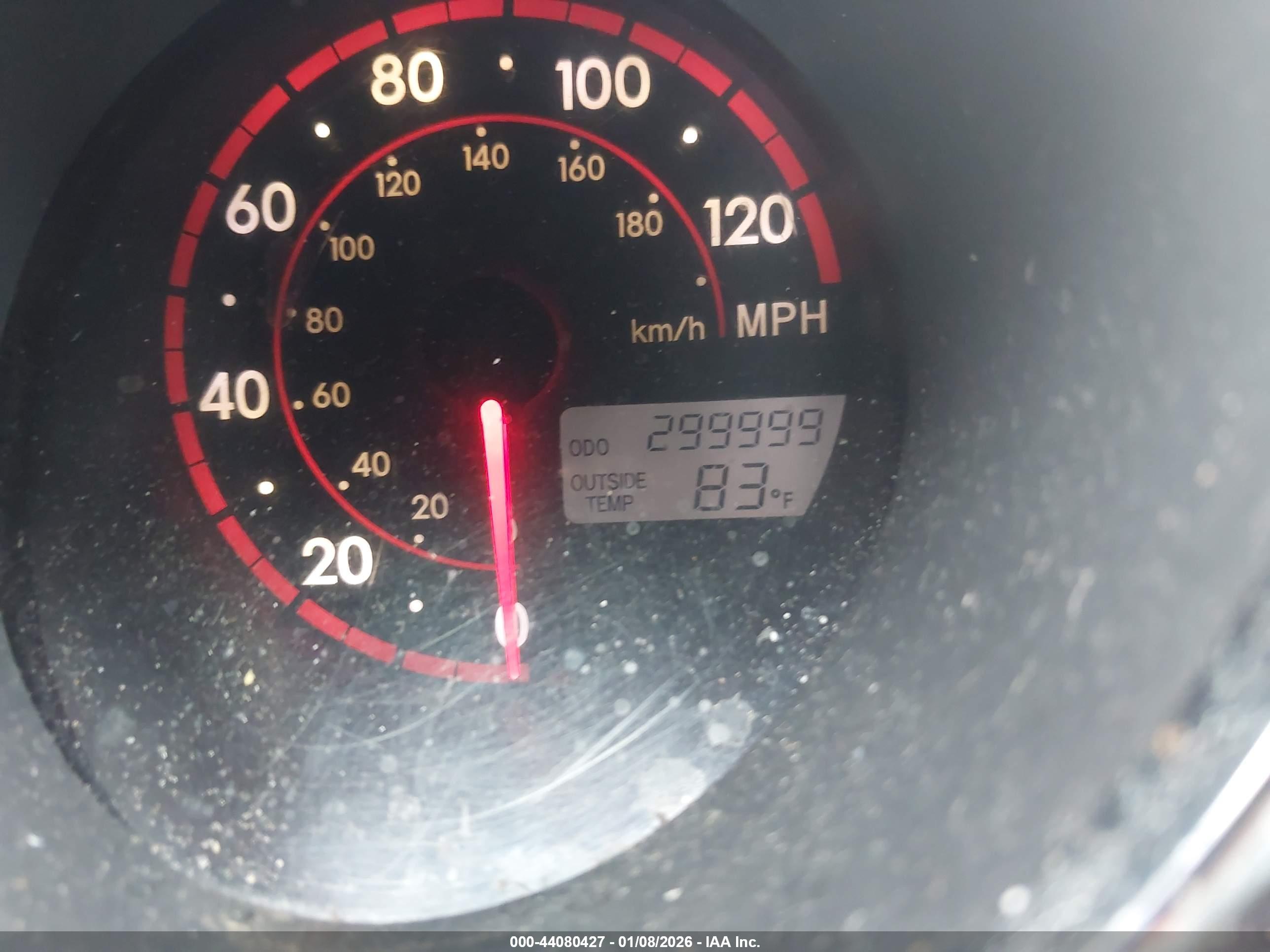 PONTIAC VIBE image 7