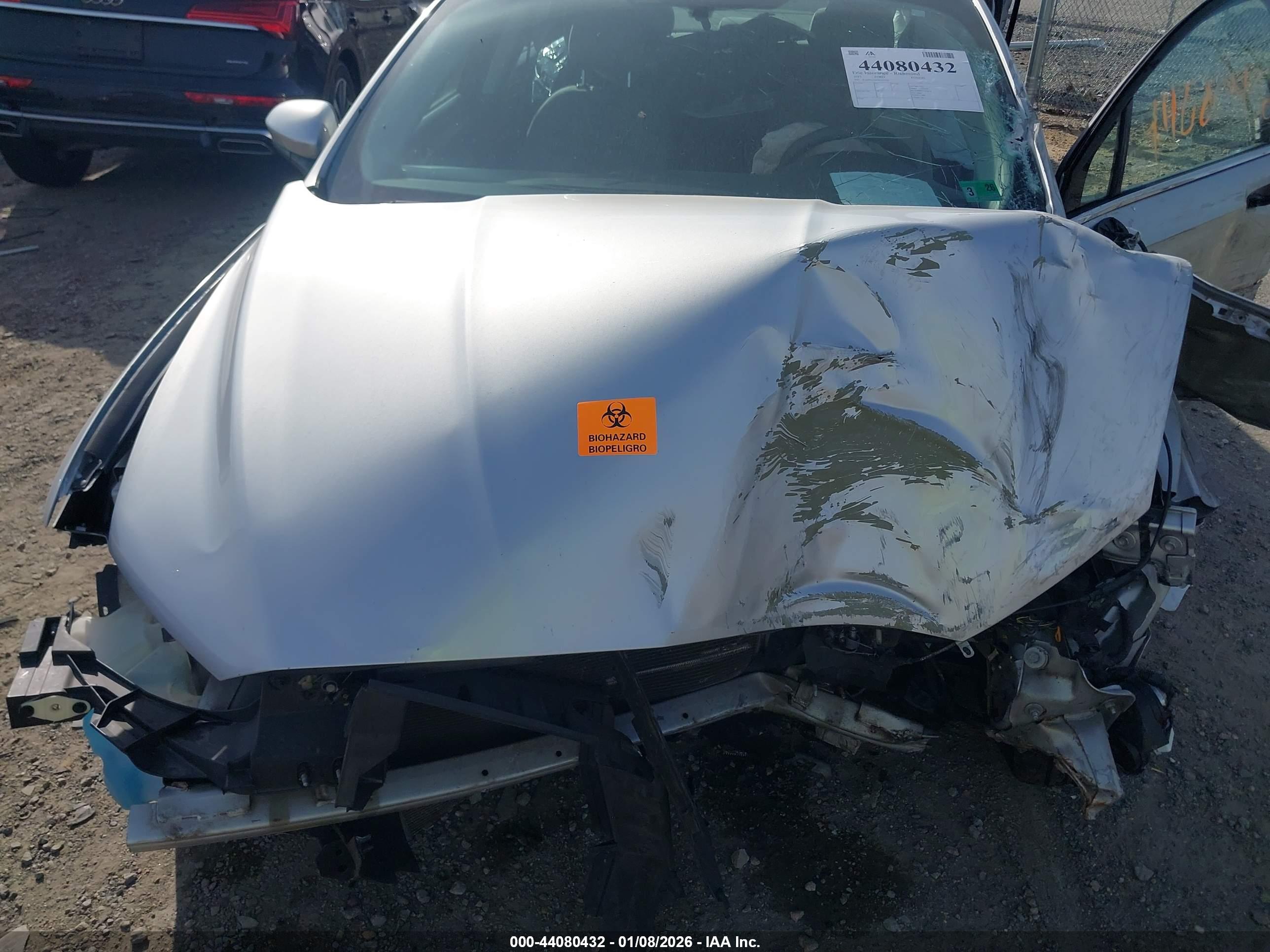 FORD FUSION image 10