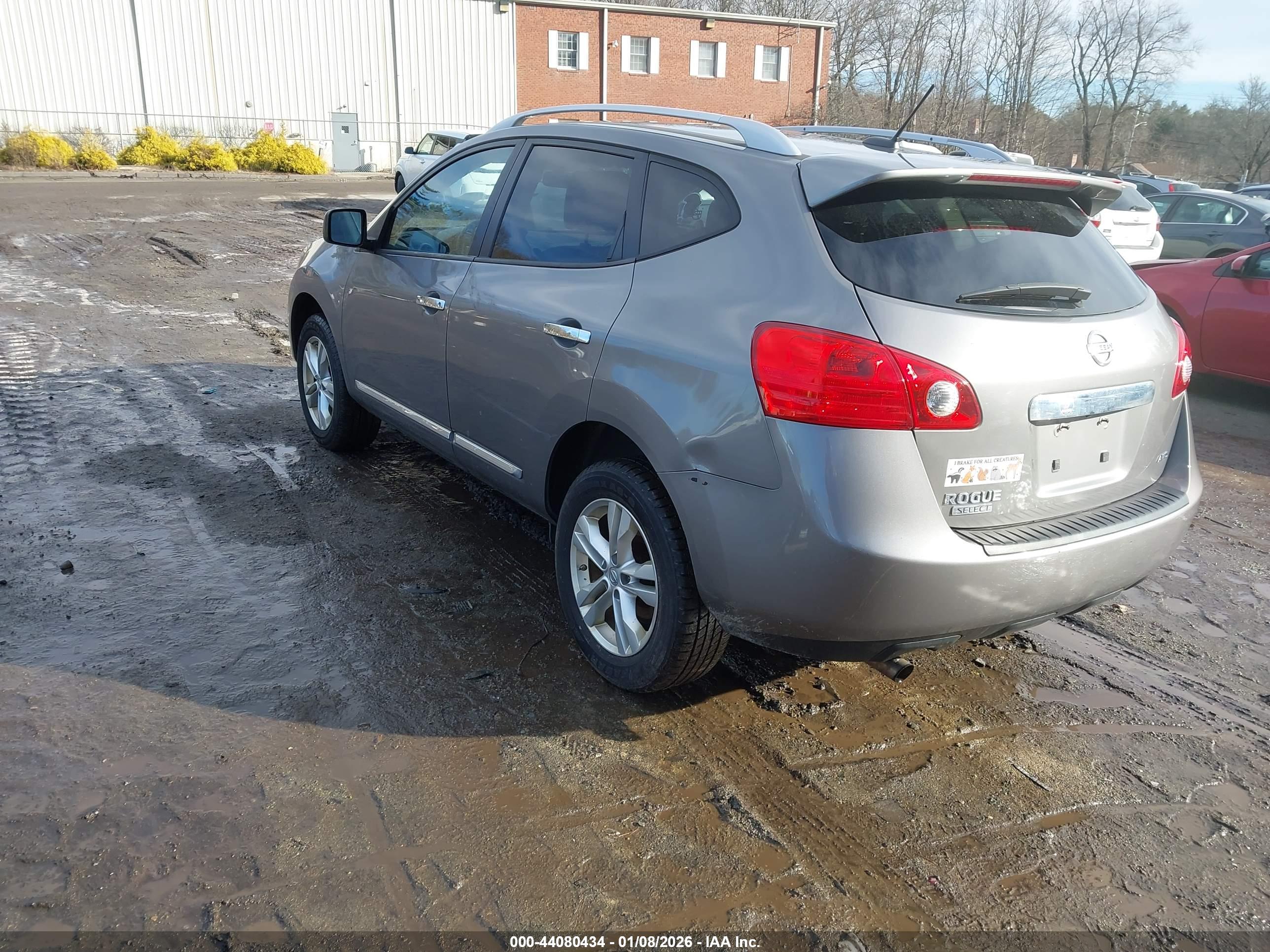 NISSAN ROGUE image 3