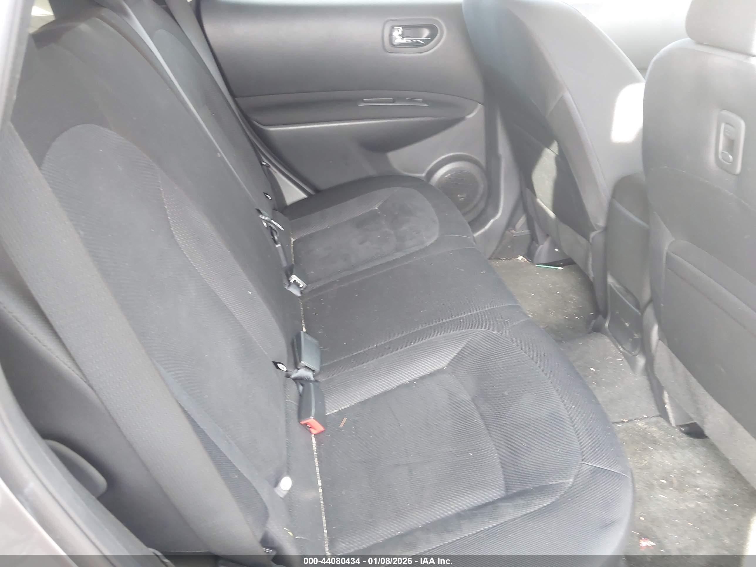 NISSAN ROGUE image 8