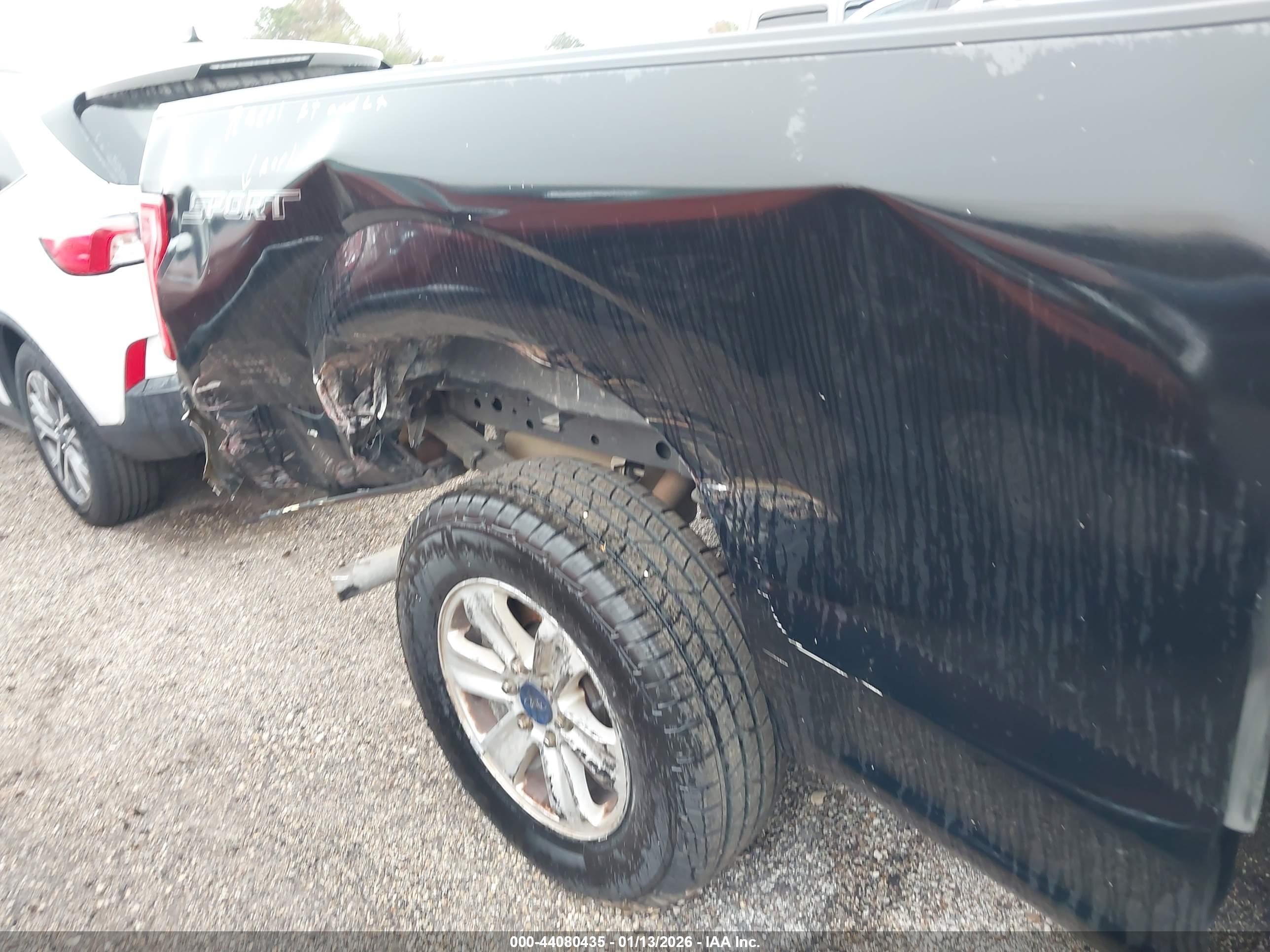 FORD F-150 image 6